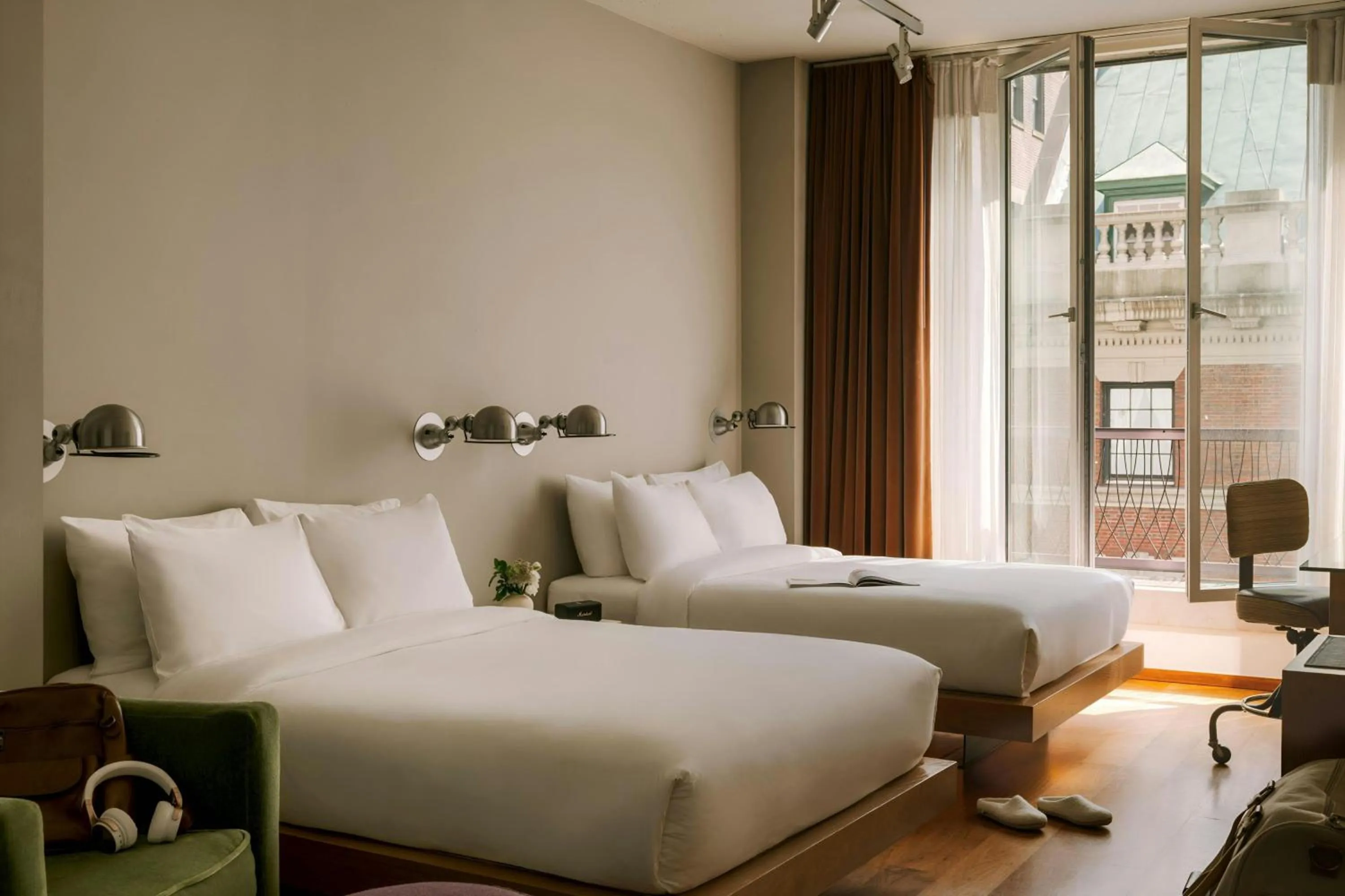 Bedroom, Bed in Chambers Hotel Central Park South, Sonder by Marriott Bonvoy