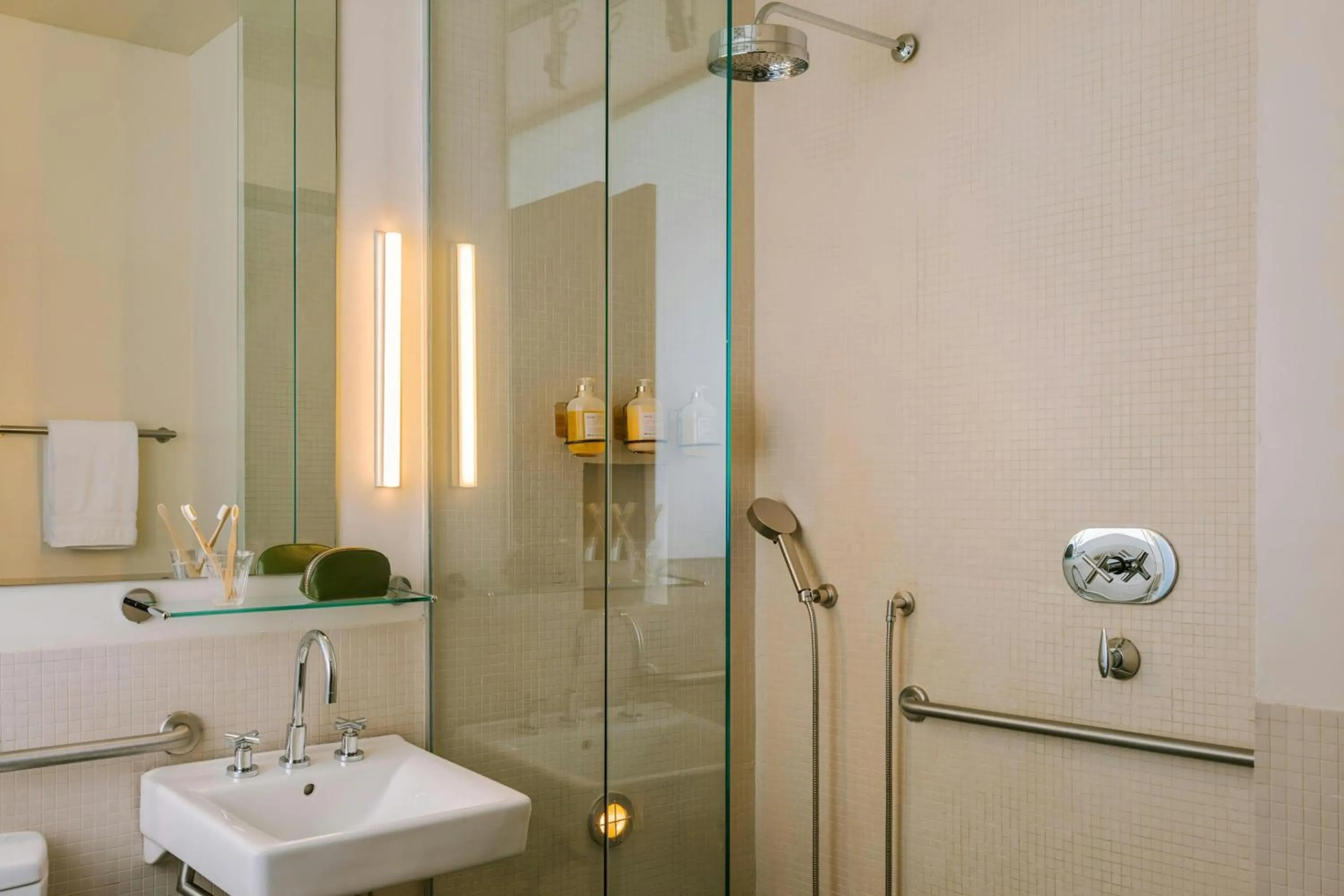 Bathroom in Chambers Hotel Central Park South, Sonder by Marriott Bonvoy