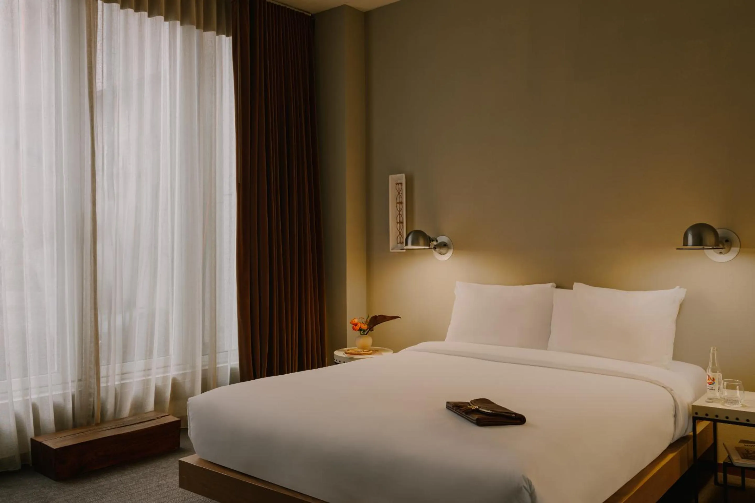 Queen Room with Balcony in Chambers Hotel Central Park South, Sonder by Marriott Bonvoy