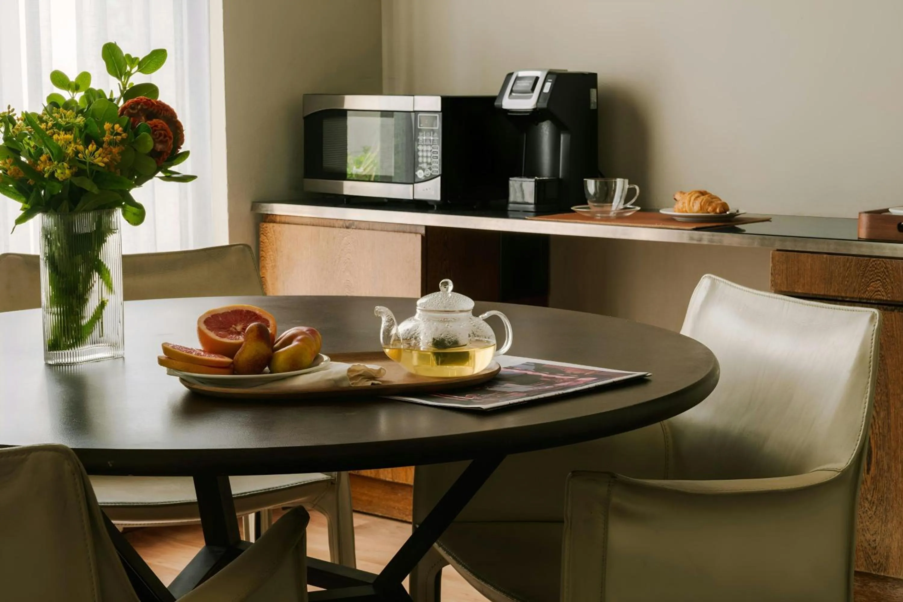 Photo of the whole room in Chambers Hotel Central Park South, Sonder by Marriott Bonvoy