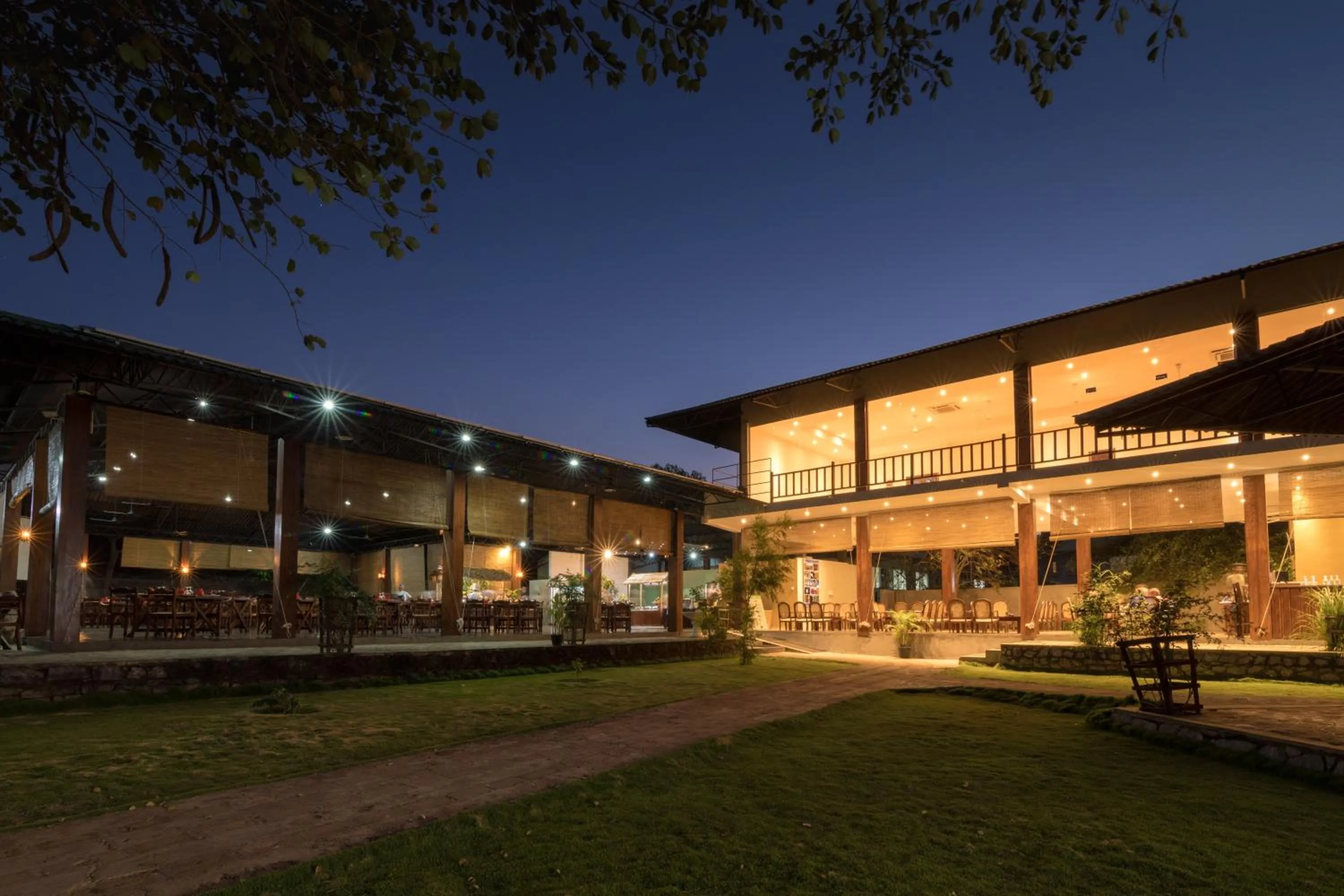 Restaurant/places to eat in Camellia Resort And Spa