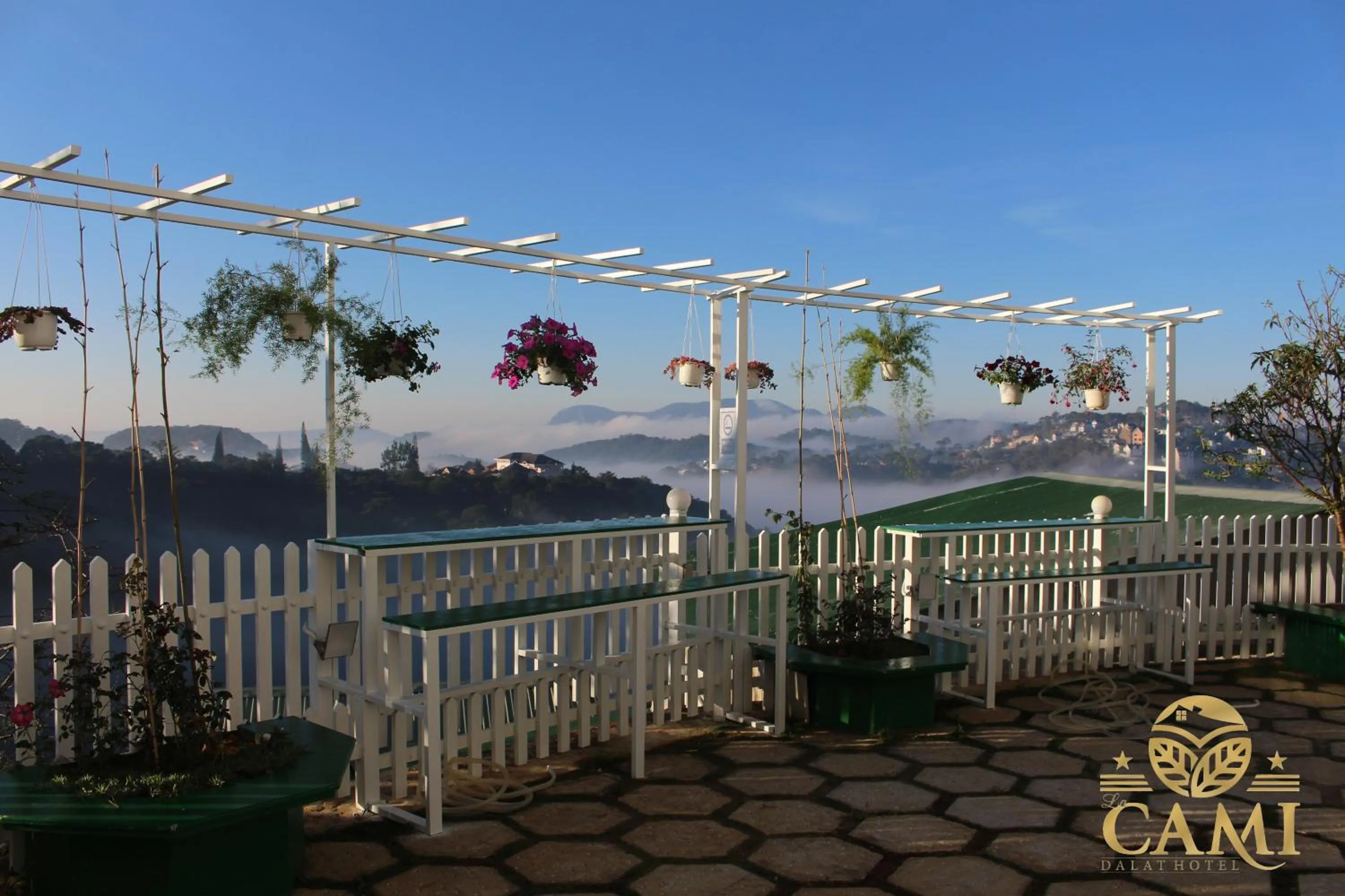 Property building in Lacami Dalat Hotel