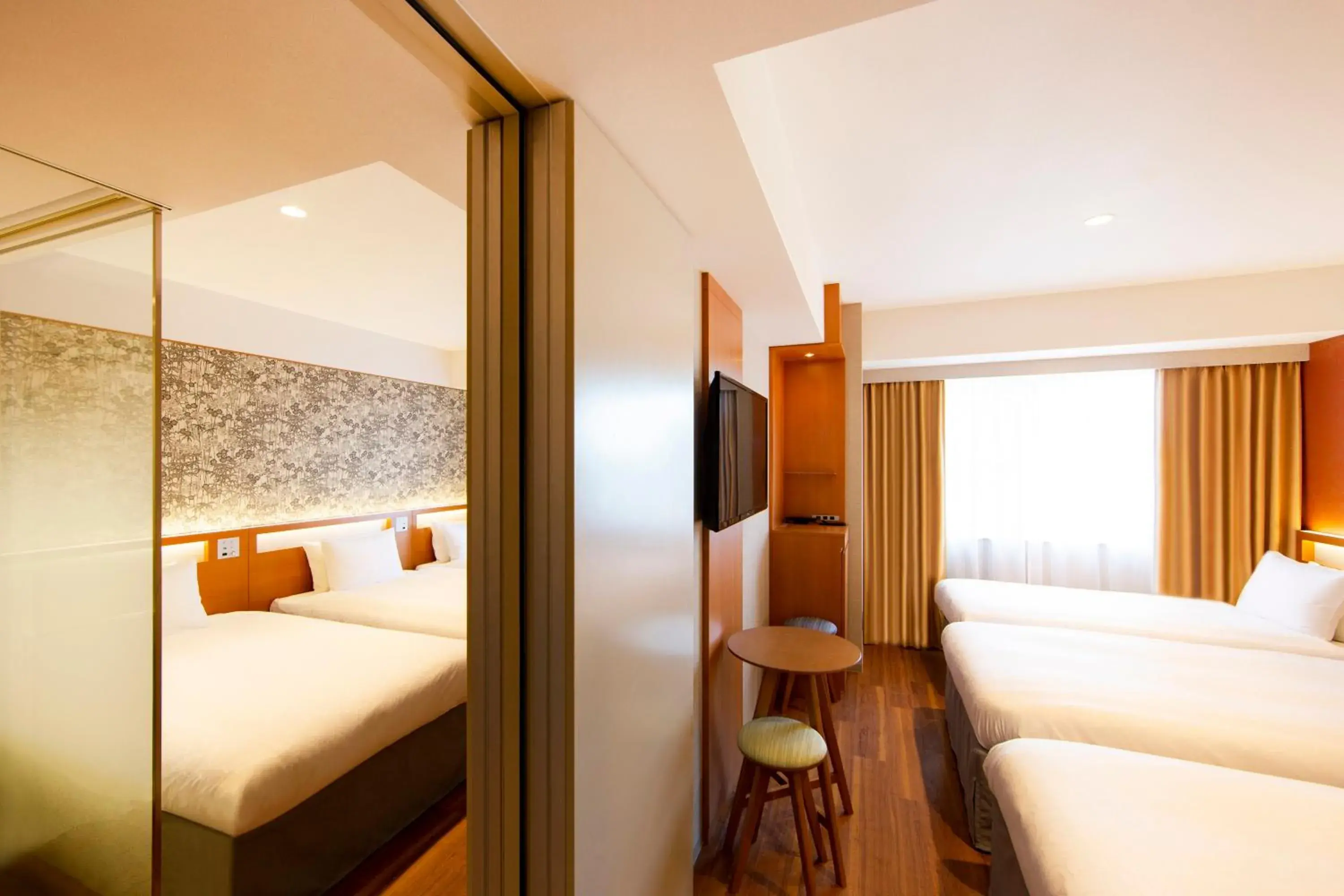 Connecting Room - Non-Smoking in karaksa hotel grande Shin-Osaka Tower Connecting Room - Non-Smoking in karaksa hotel grande Shin-Osaka Tower