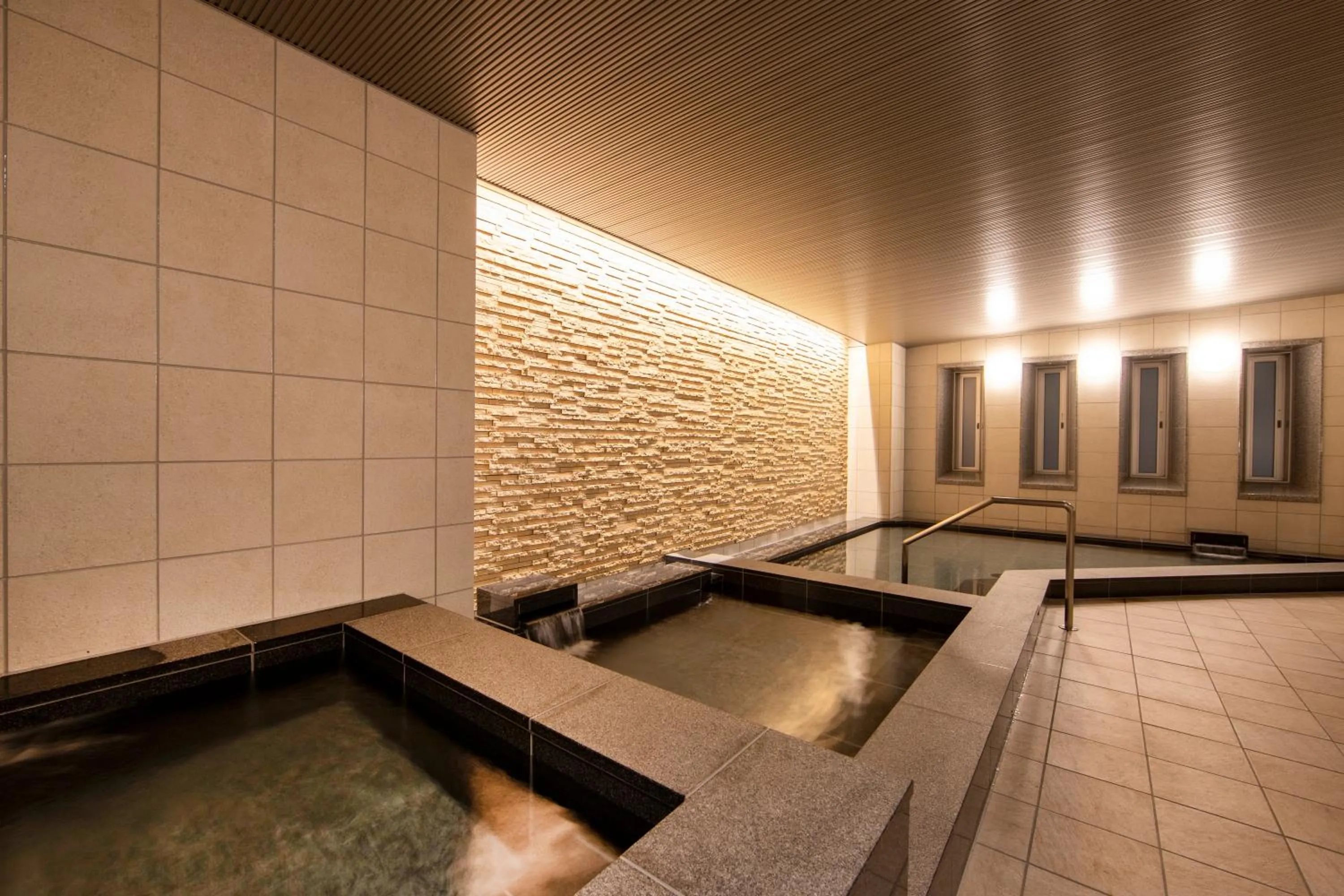 Public Bath in karaksa hotel grande Shin-Osaka Tower