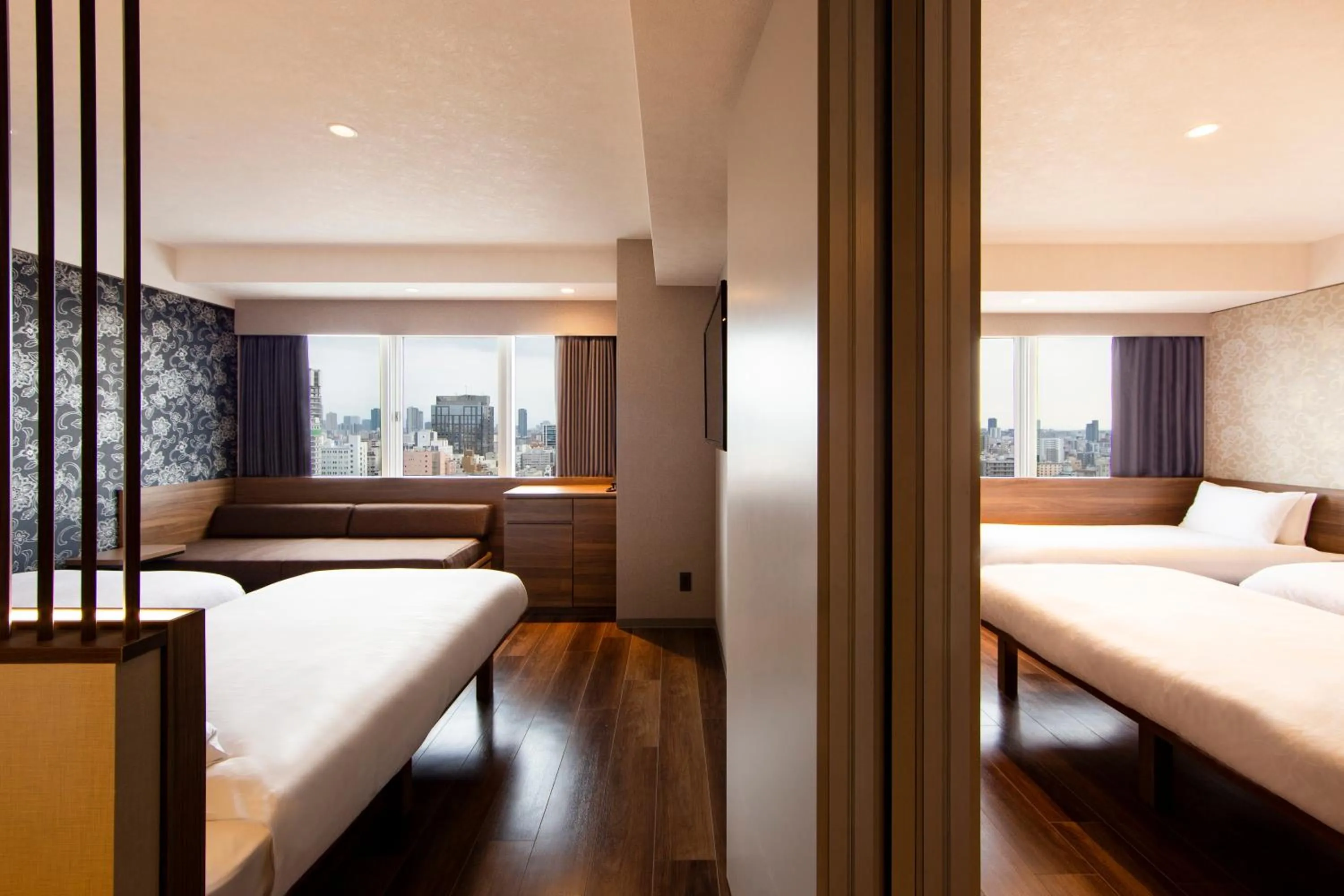 Photo of the whole room, Bed in karaksa hotel grande Shin-Osaka Tower