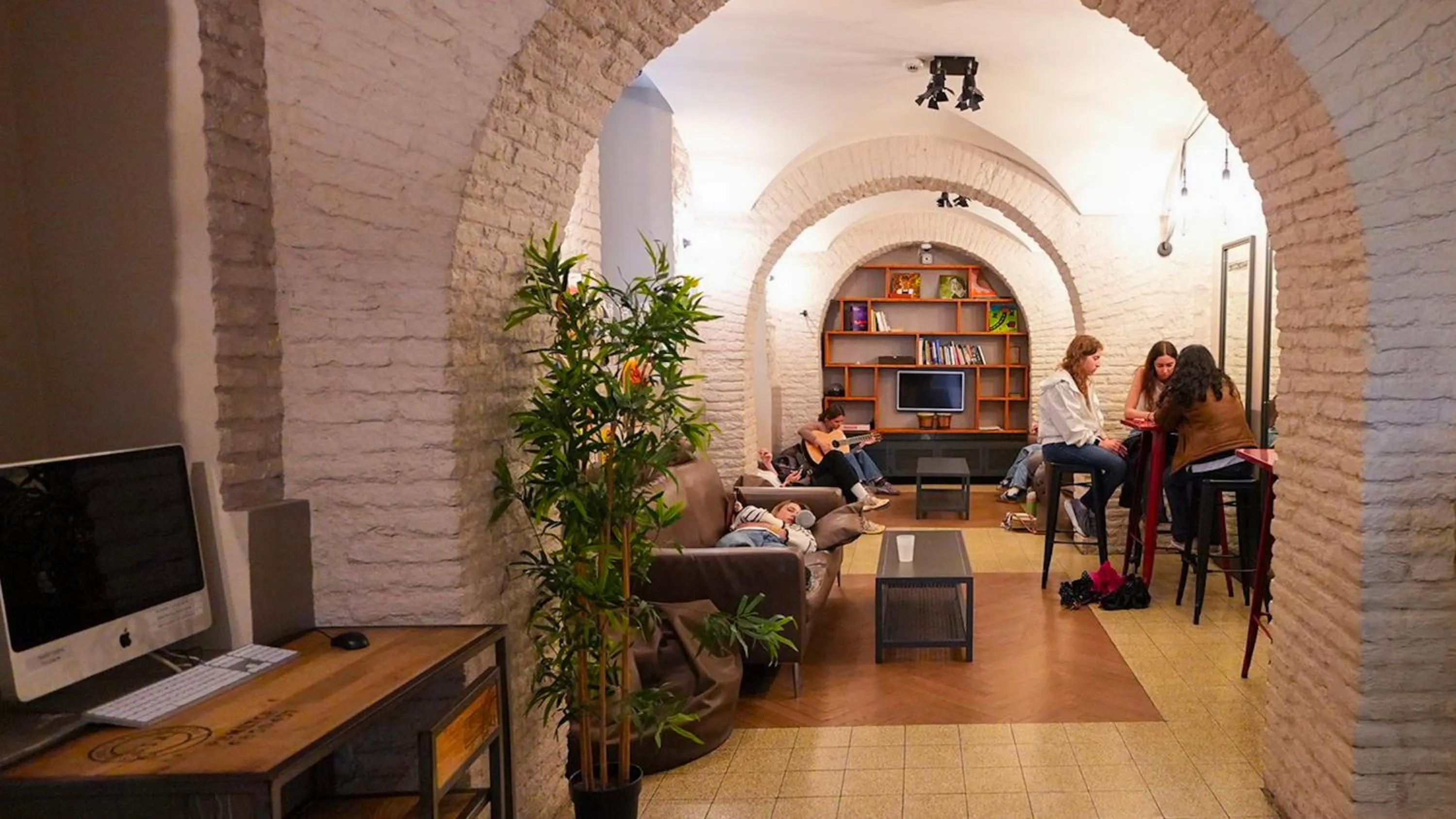 Communal lounge/ TV room in YellowSquare Rome