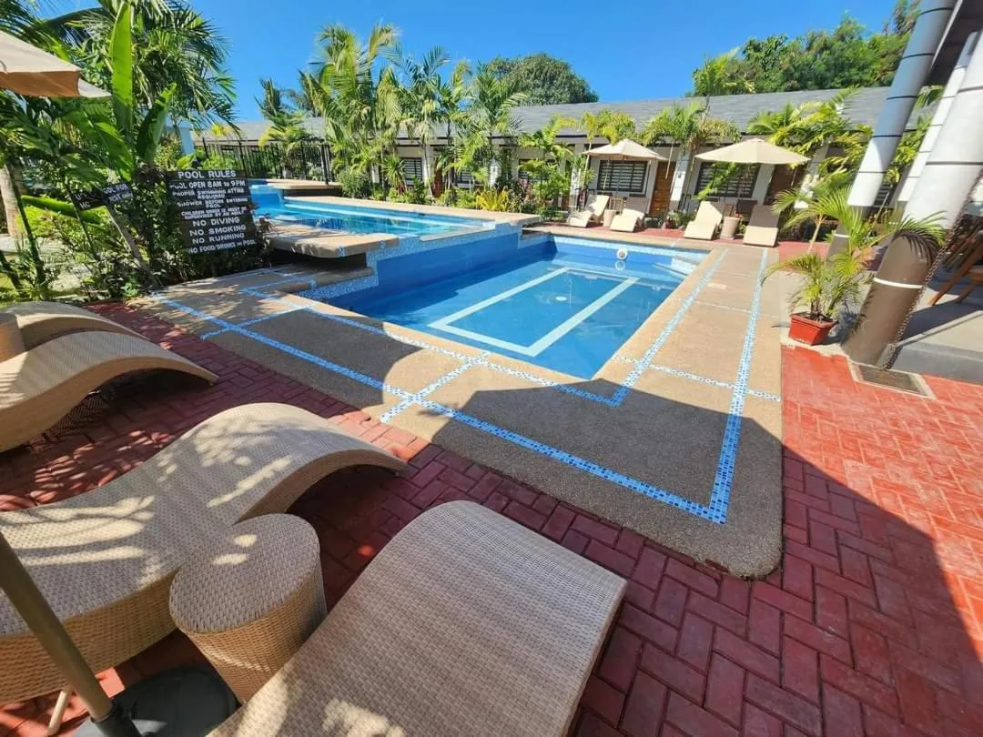 Swimming pool in Marand Beach Resort
