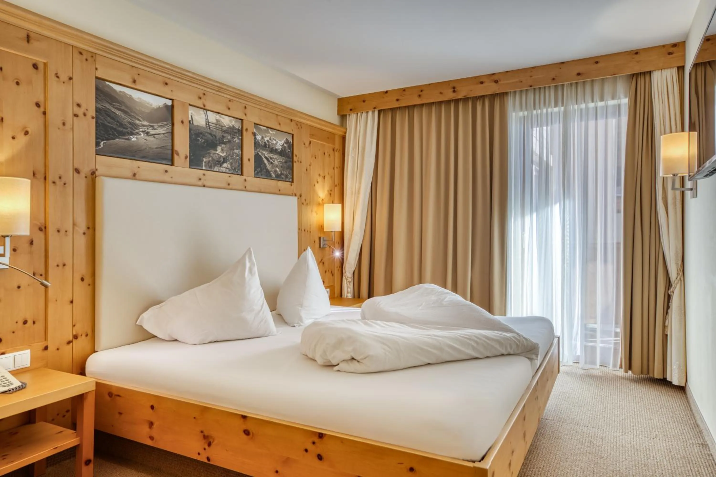 Bedroom, Bed in Hotel Klausnerhof