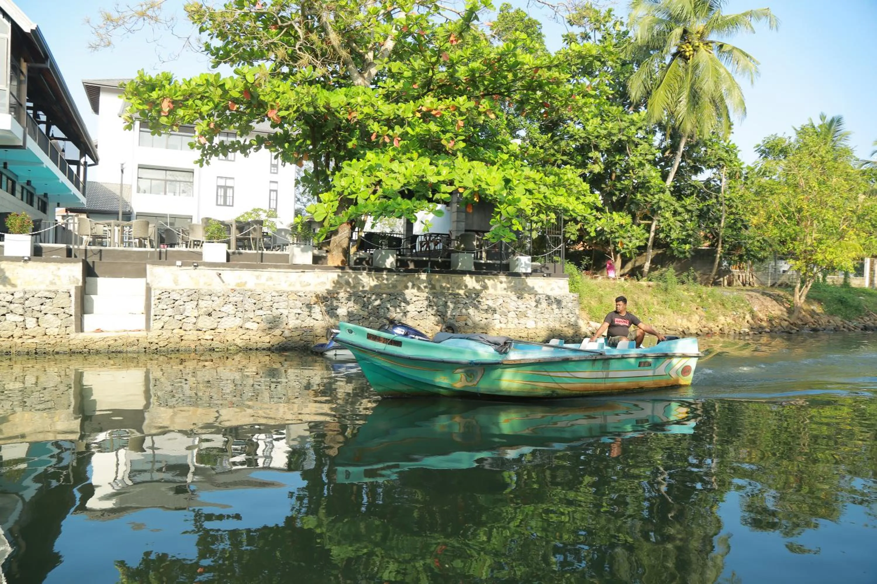 Entertainment in 3R Resort