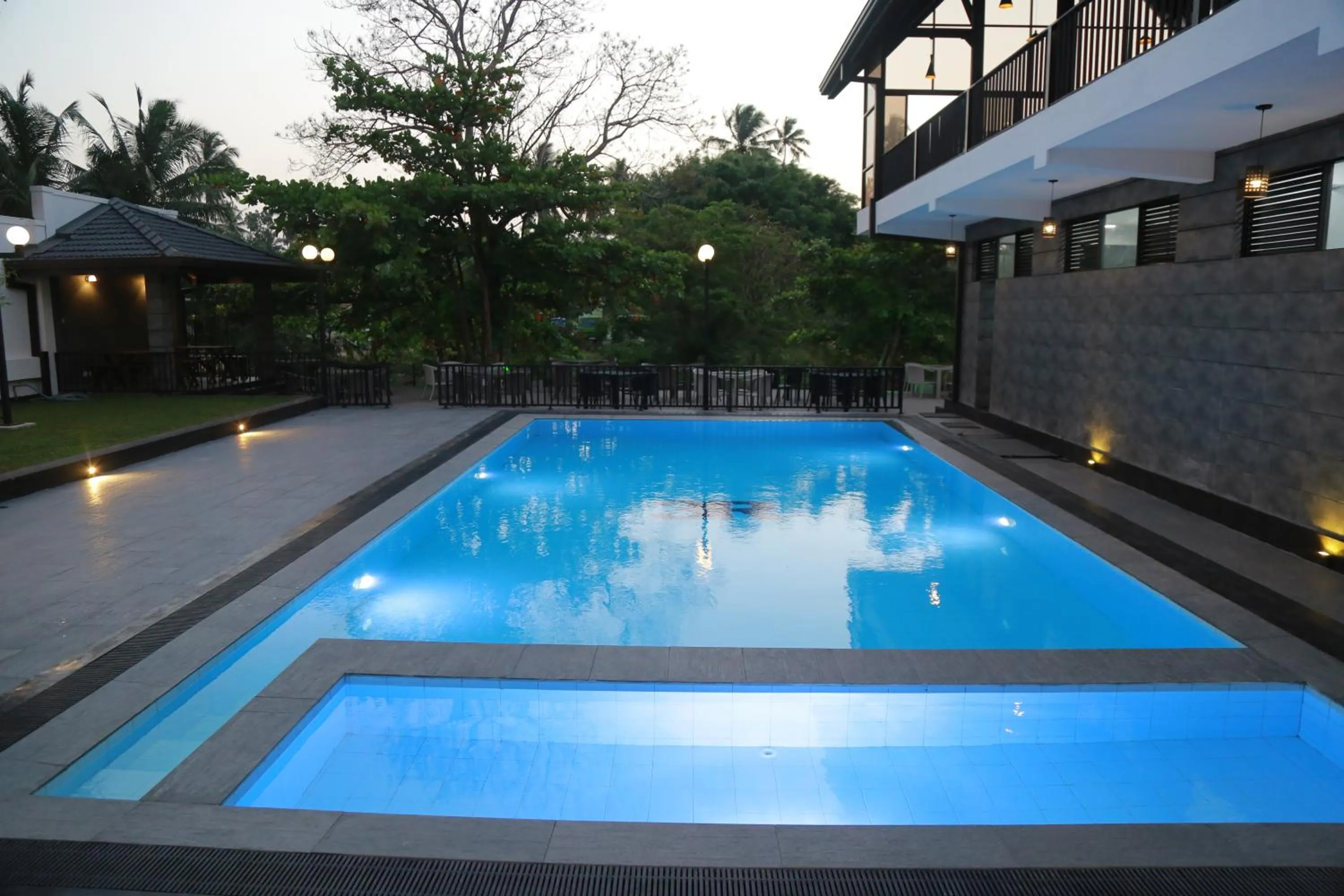 Swimming pool in 3R Resort