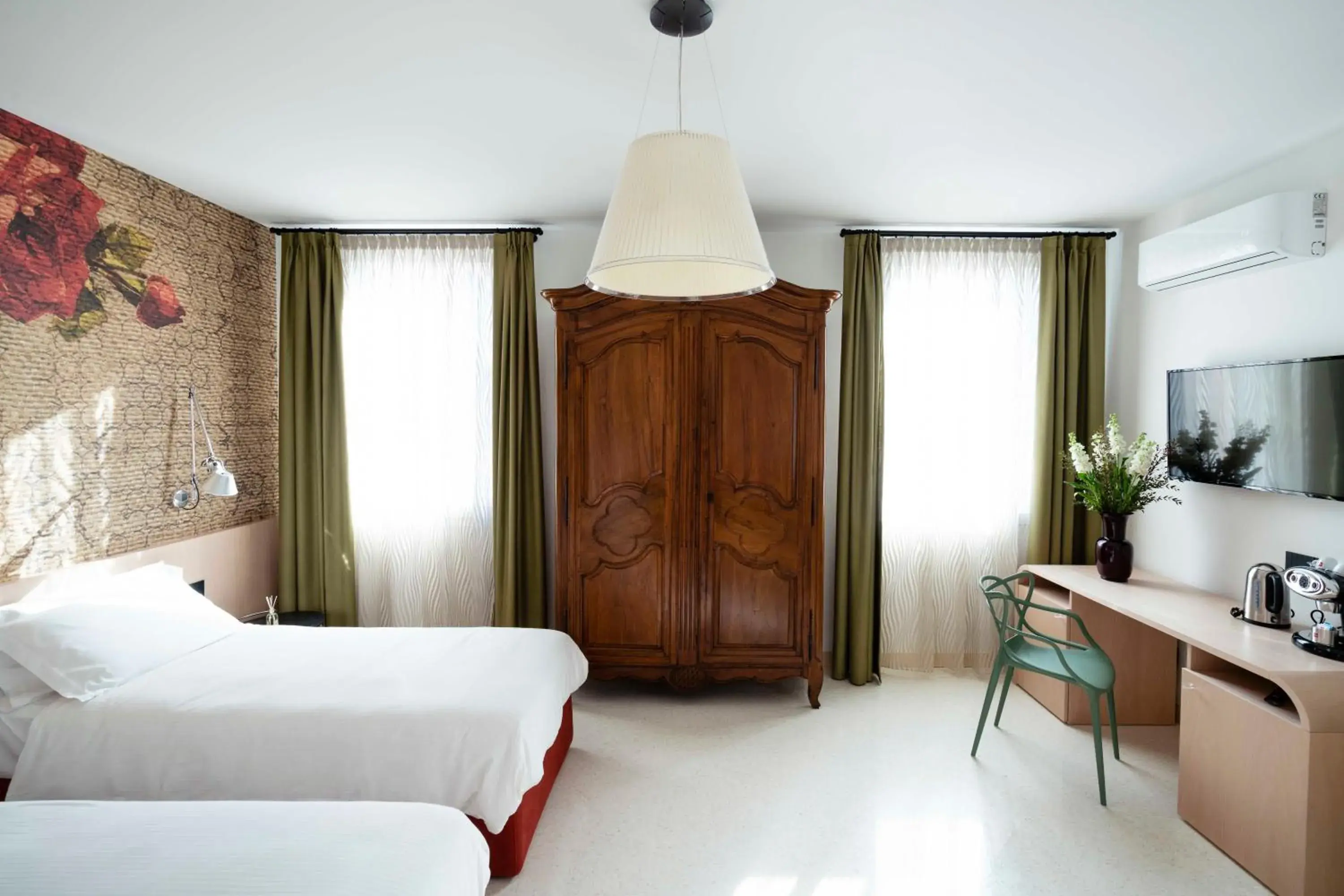 Deluxe Junior Suite with Private Spa - single occupancy in Antica Pusterla Relais de Charme Deluxe Junior Suite with Private Spa - single occupancy in Antica Pusterla Relais de Charme