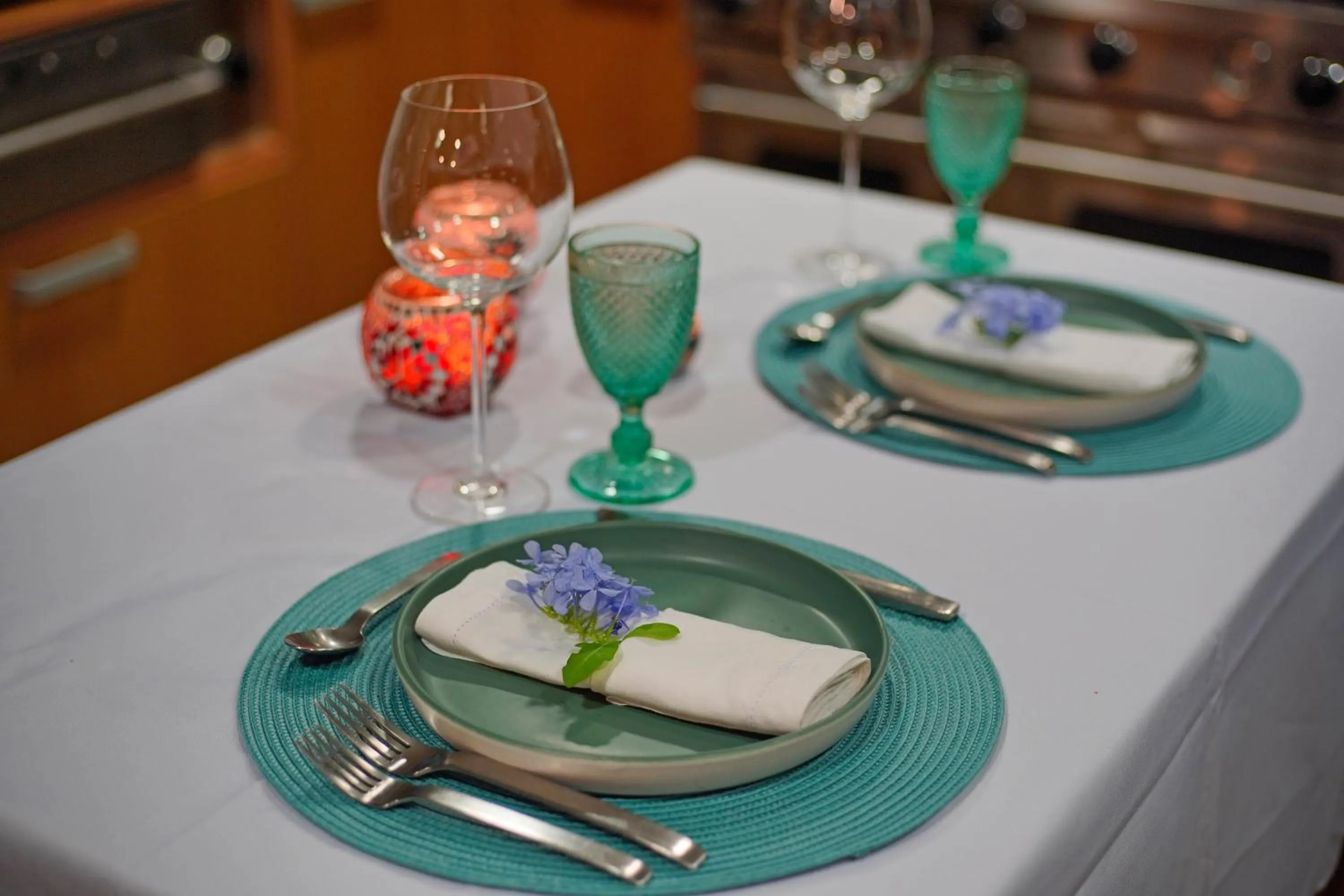 Restaurant/places to eat in Cliffside Luxury Inn