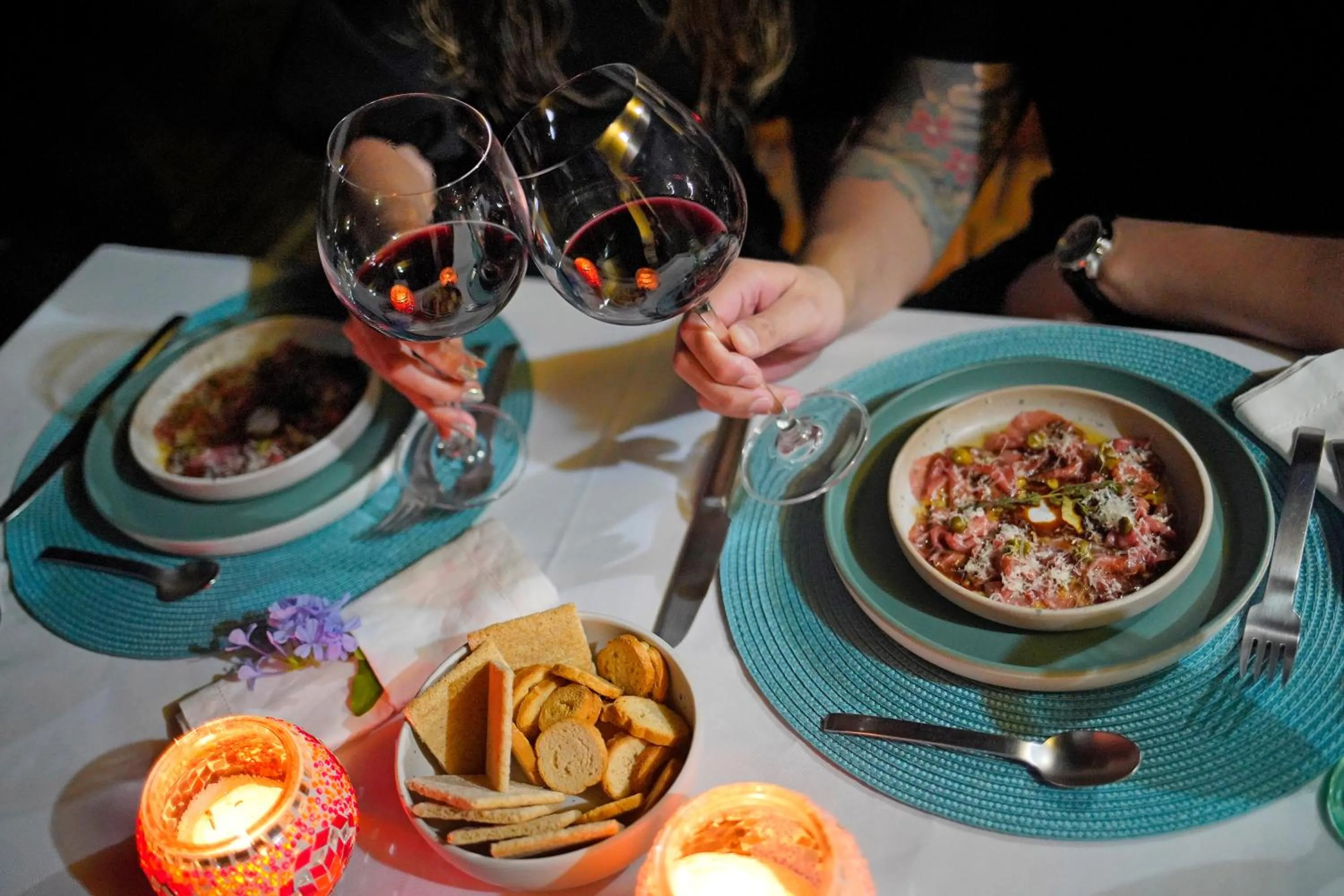 Dinner in Cliffside Luxury Inn