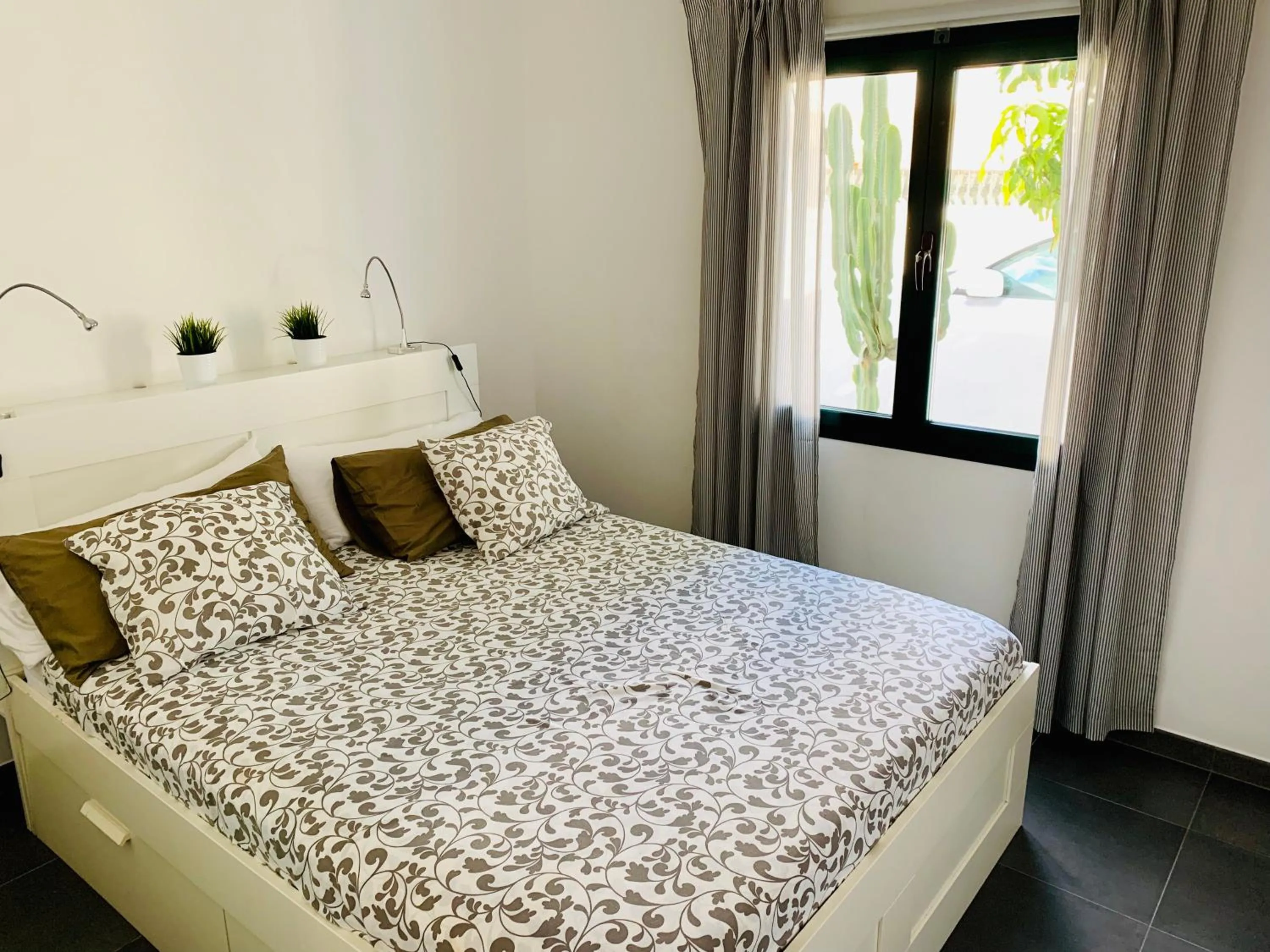 Bed in Apartamentos Zalabar