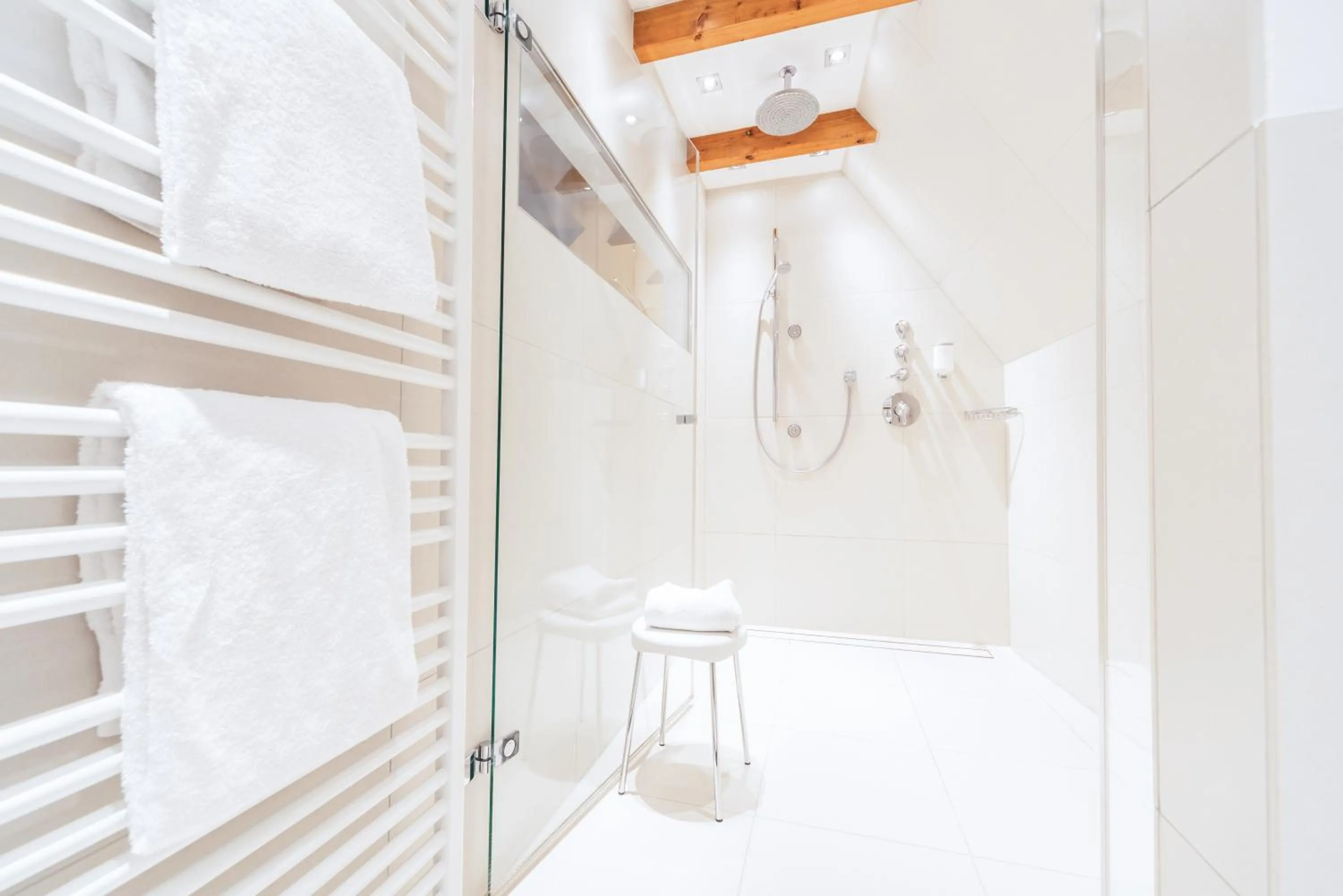 Bathroom in Romantik Hotel Walhalla