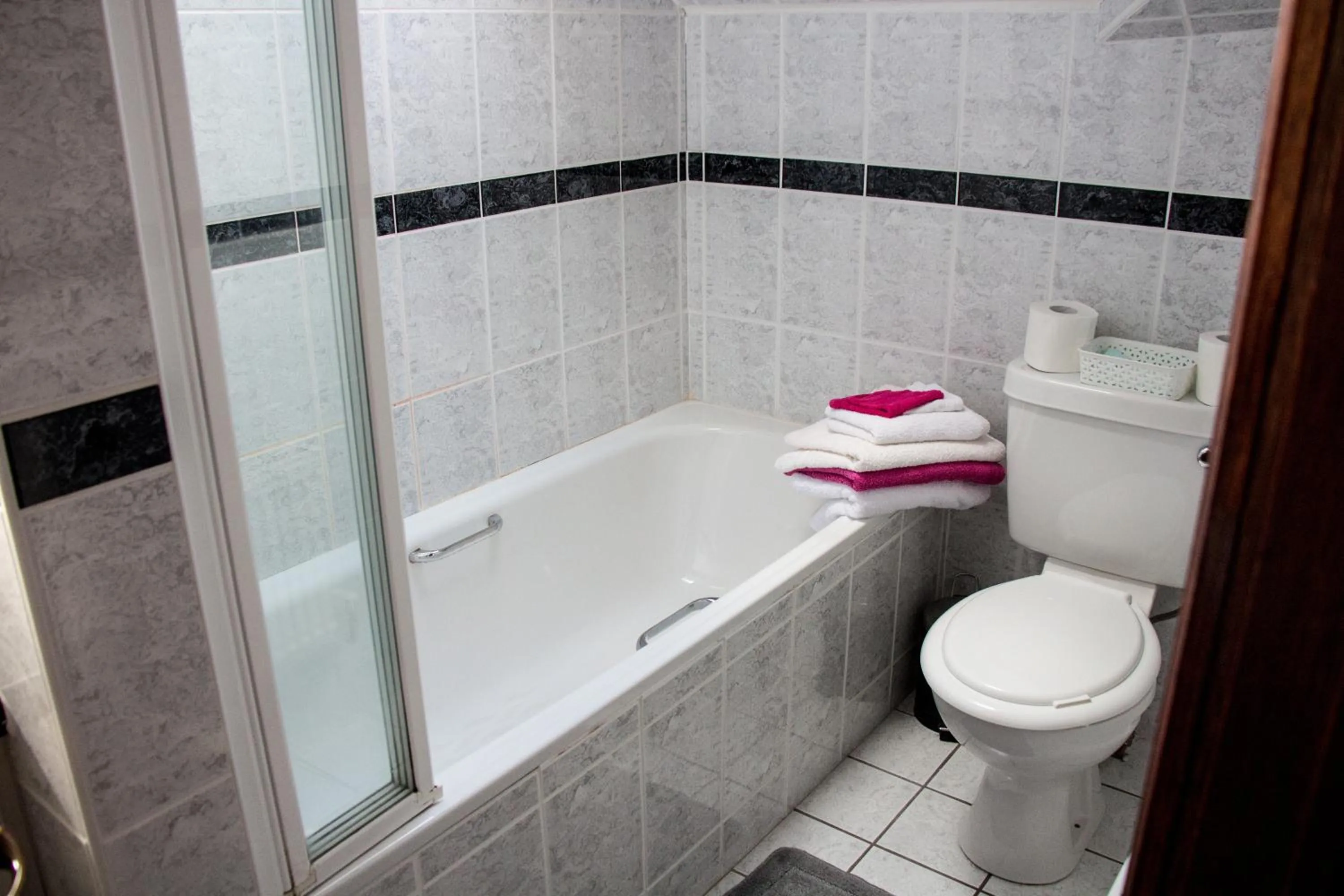 Toilet in Murray's Mountain View