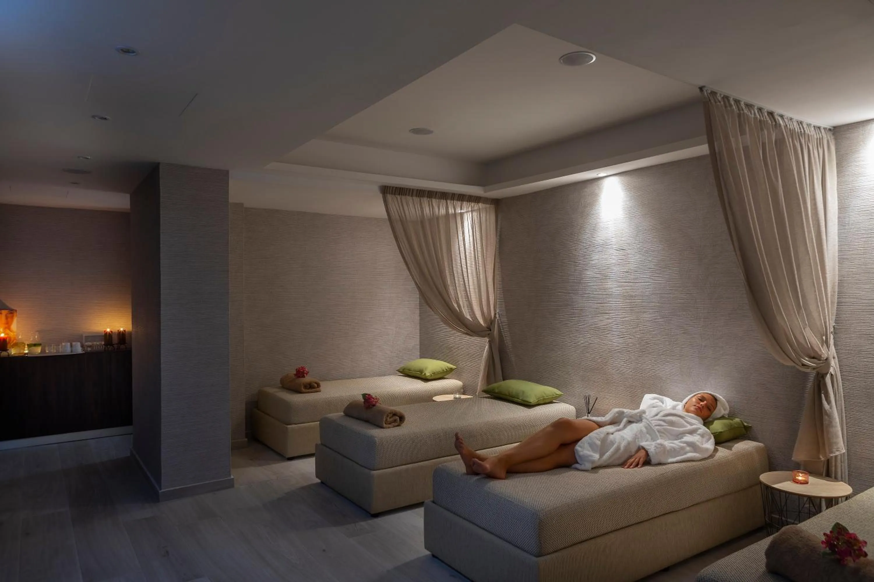 Spa and wellness centre/facilities in Leonardo Crystal Cove Hotel & Spa – Adults only