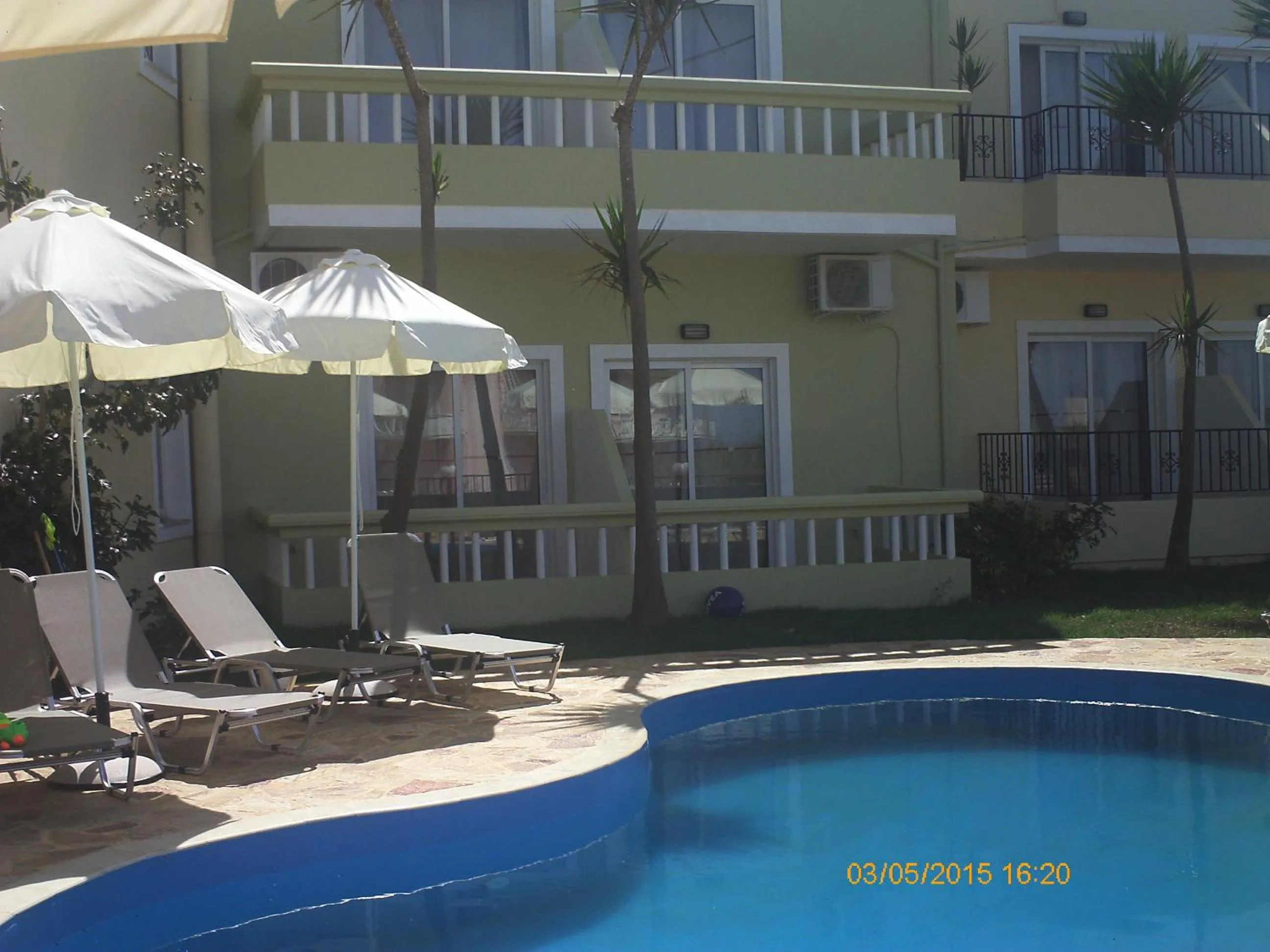 Pool view in Irinoula Dreams