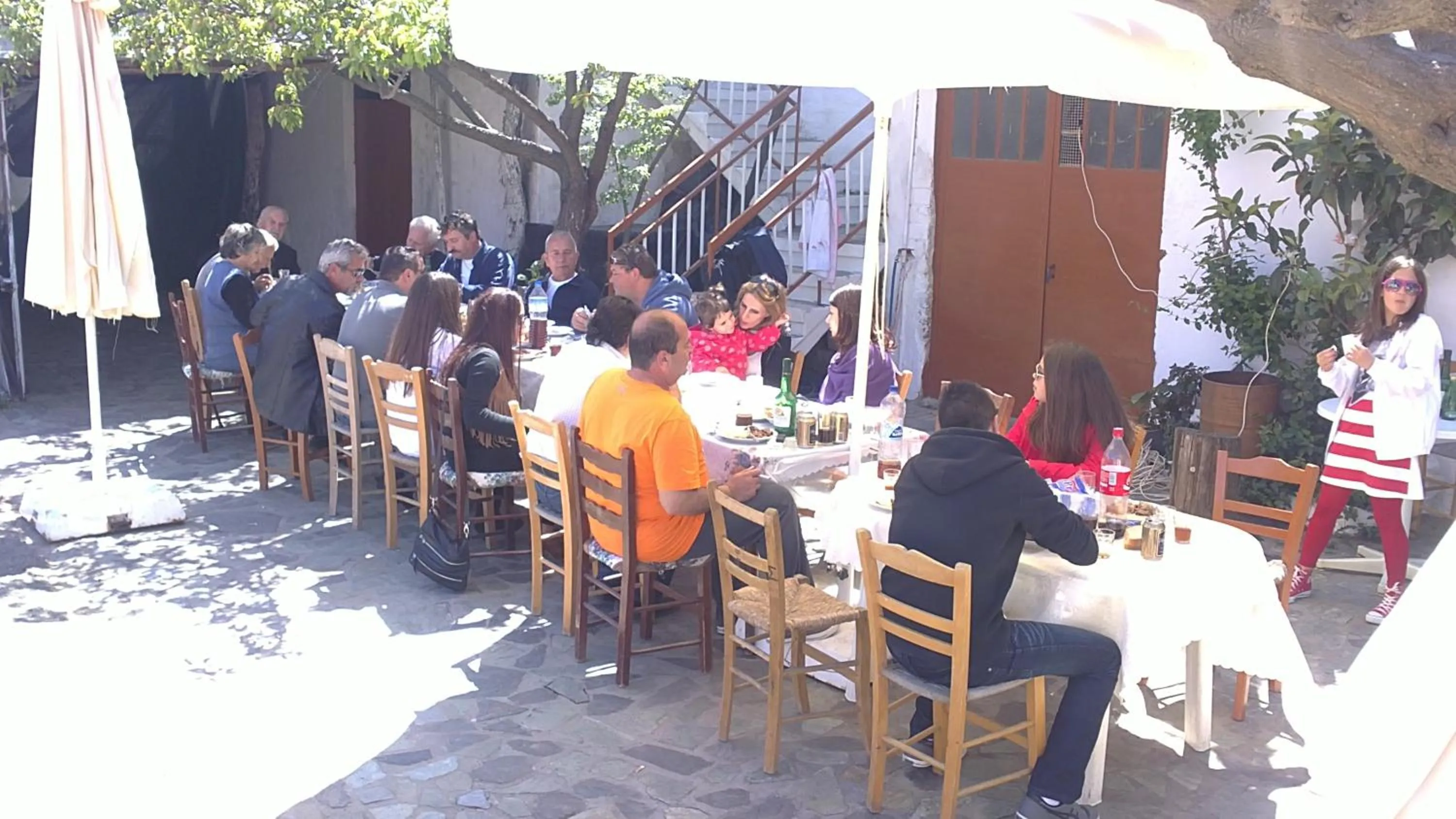 Restaurant/places to eat in Irinoula Dreams