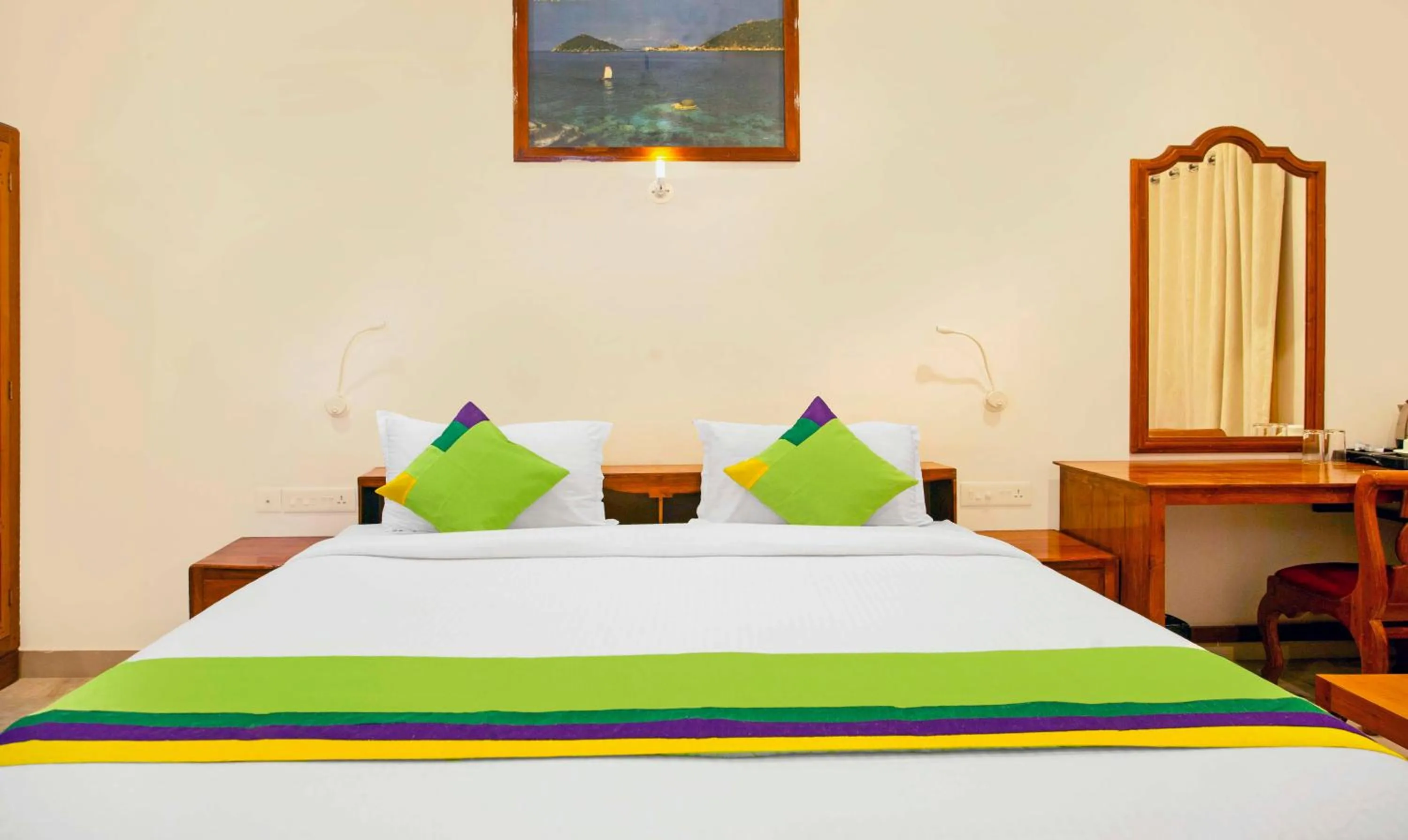 Bedroom, Bed in Treebo Kumily Gate Thekkady