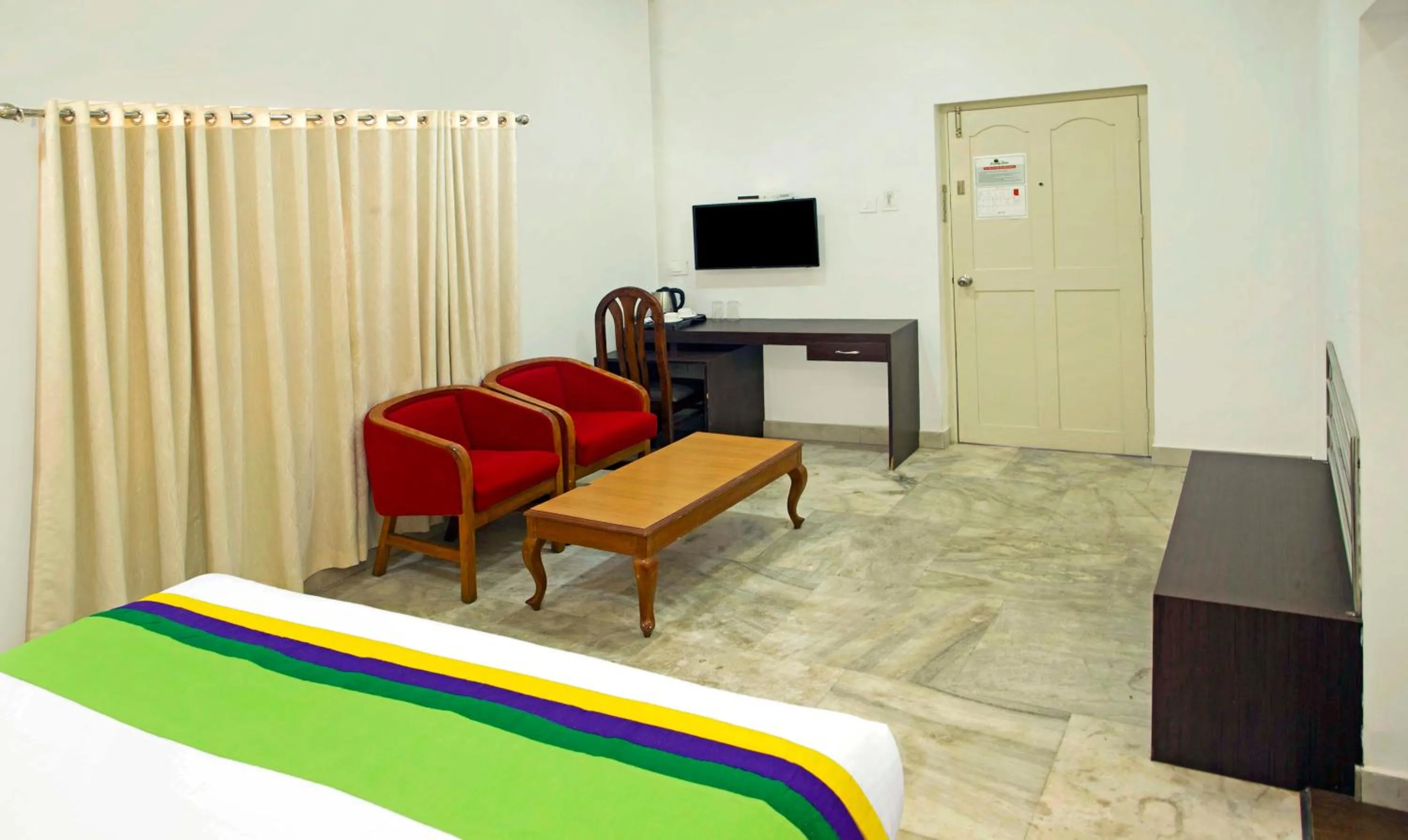 Bedroom, Bed in Treebo Kumily Gate Thekkady