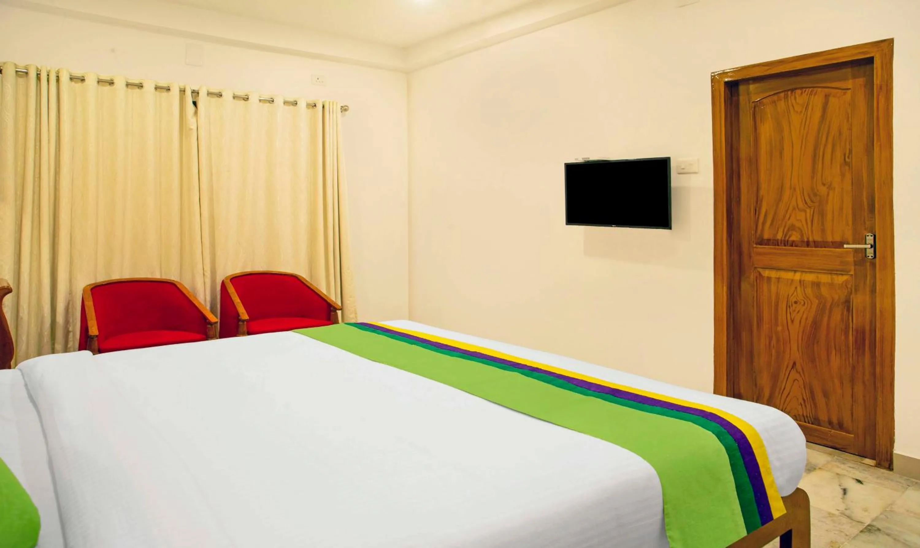 Bedroom, Bed in Treebo Kumily Gate Thekkady