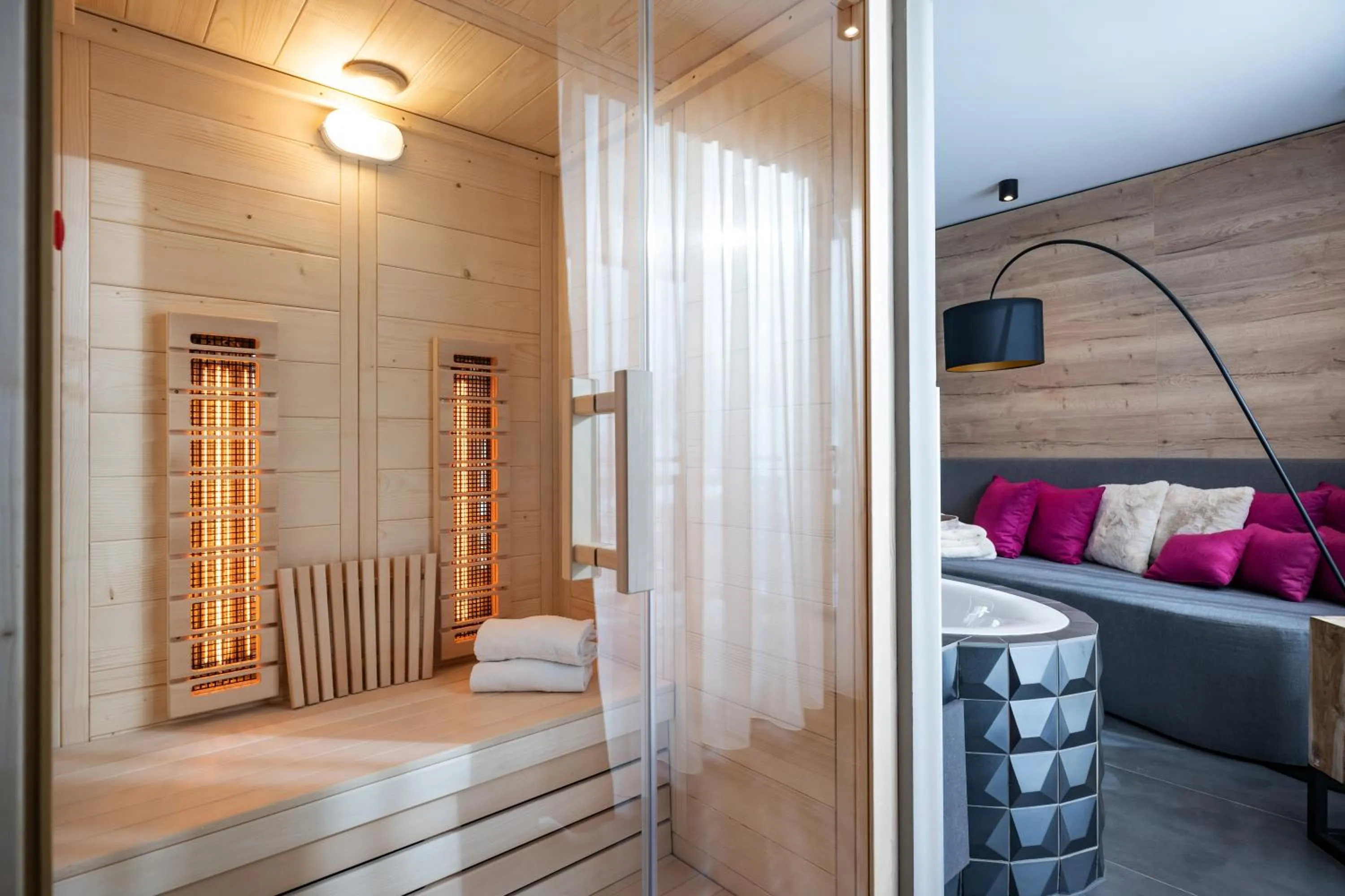 Photo of the whole room, Bed in Hotel Adapura Wagrain