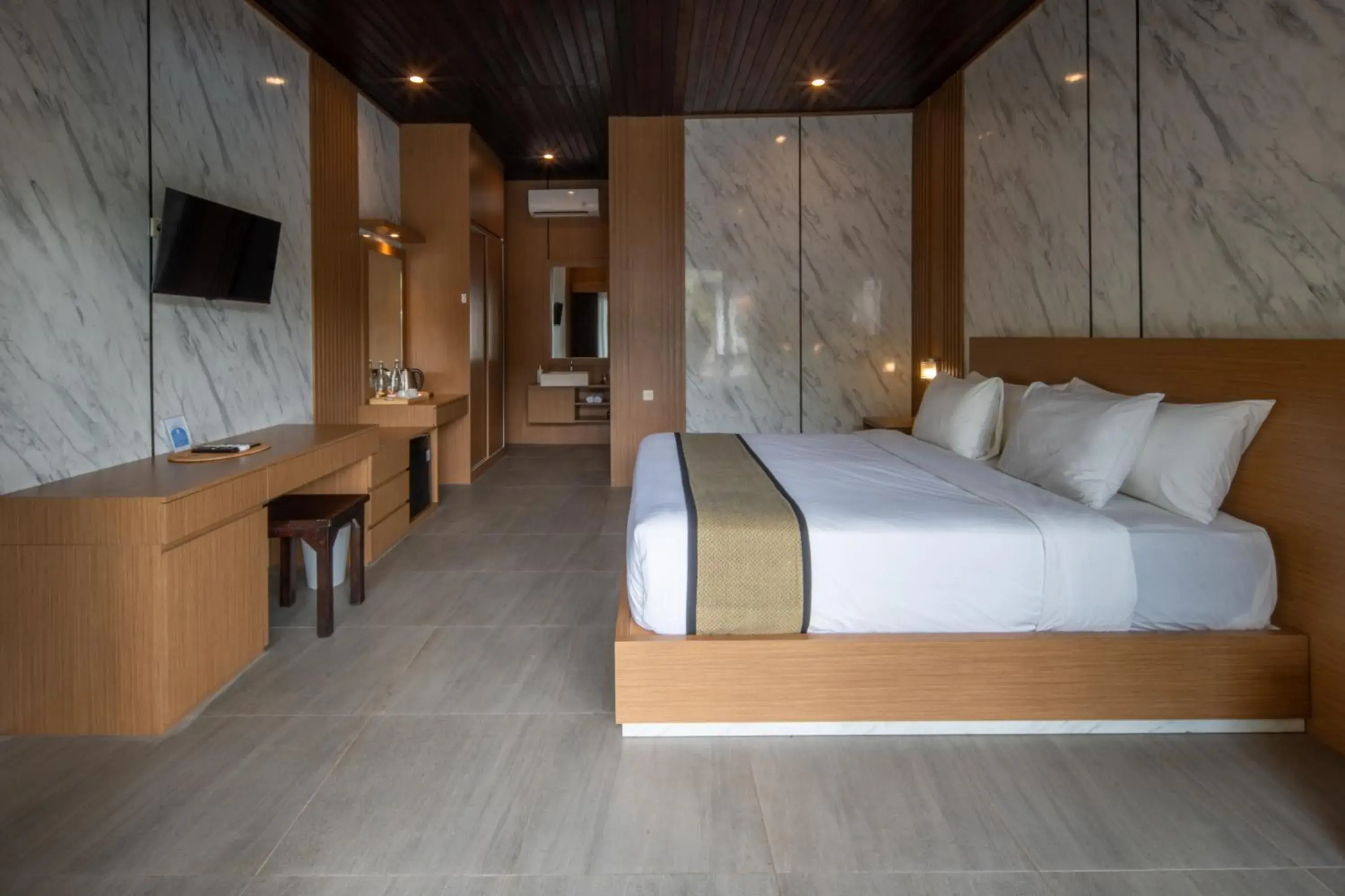 Deluxe Junior Suite in Abasan Hill Hotel and Spa Deluxe Junior Suite in Abasan Hill Hotel and Spa