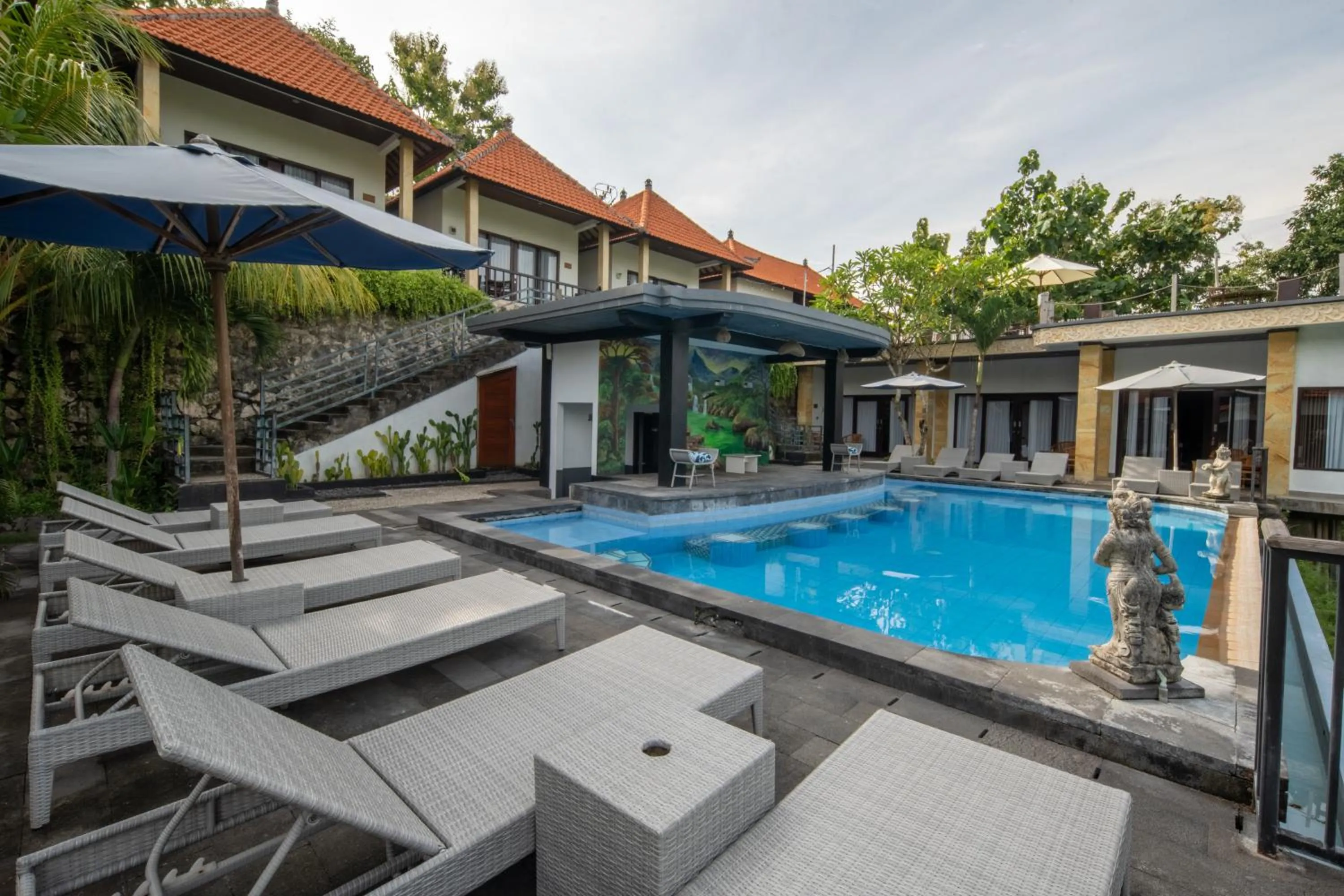 Swimming pool in Abasan Hill Hotel and Spa