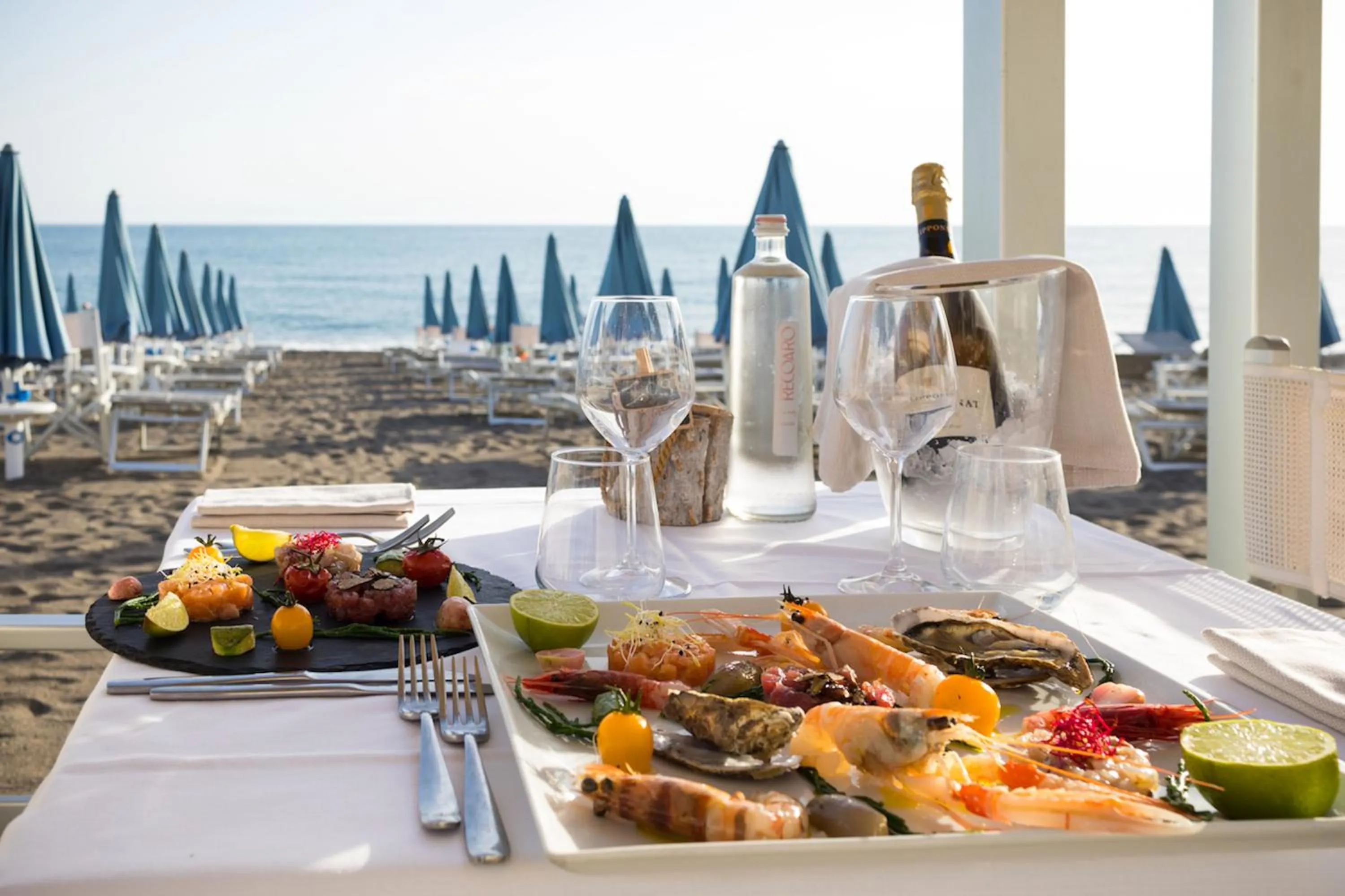 Restaurant/places to eat in Hotel Stella Marina