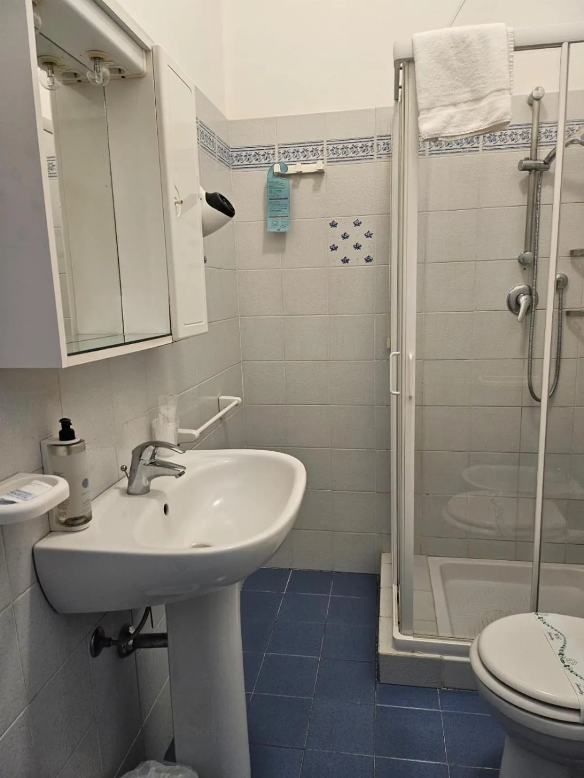 Bathroom in Hotel Stella Marina