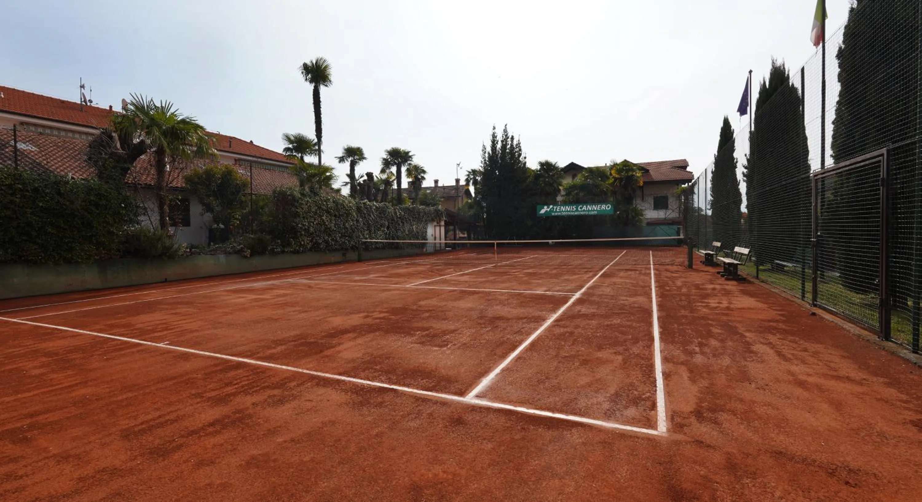 Tennis court in Residenza dei Fiori