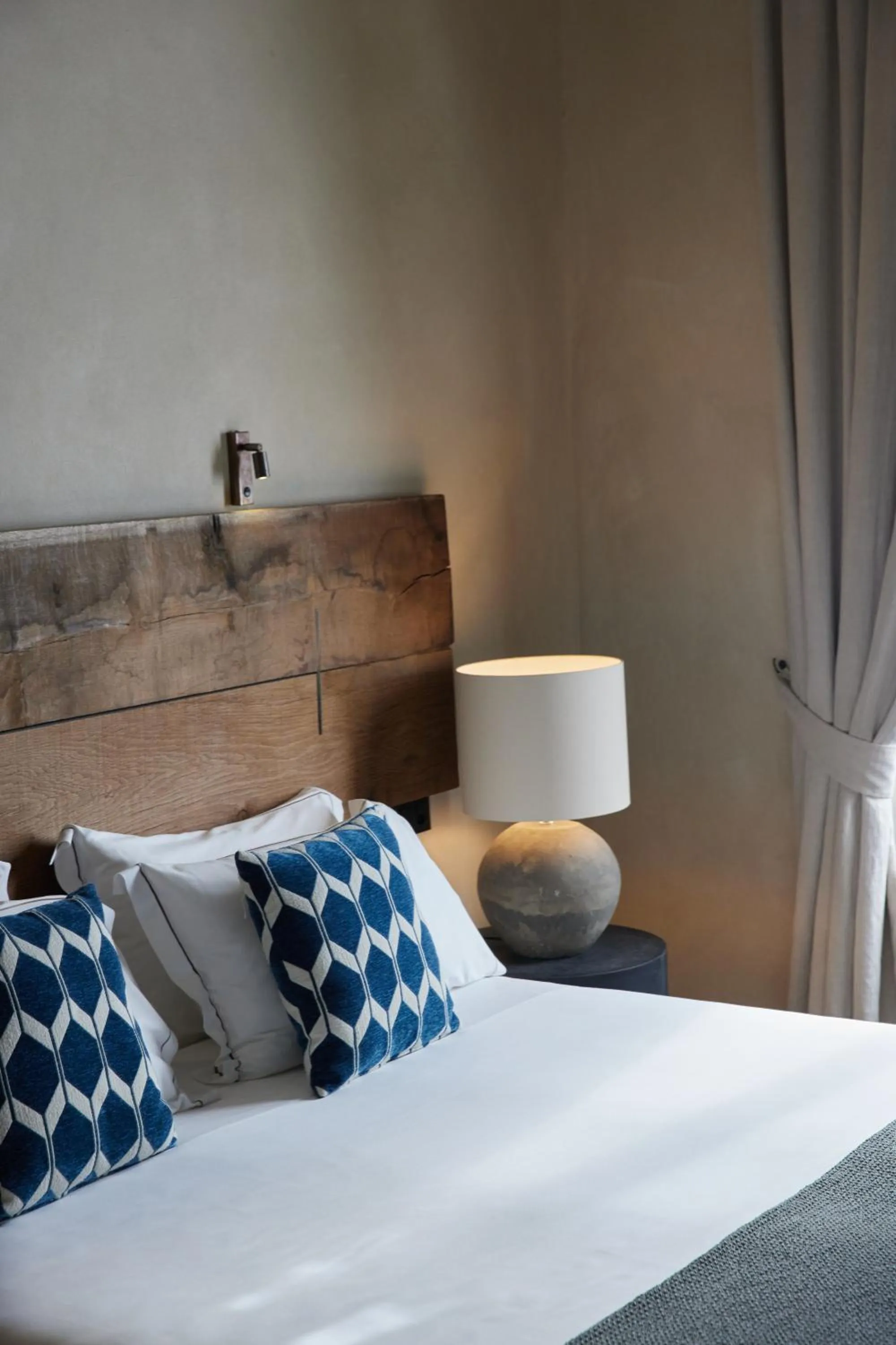 Bed in Relais Castello di Morcote