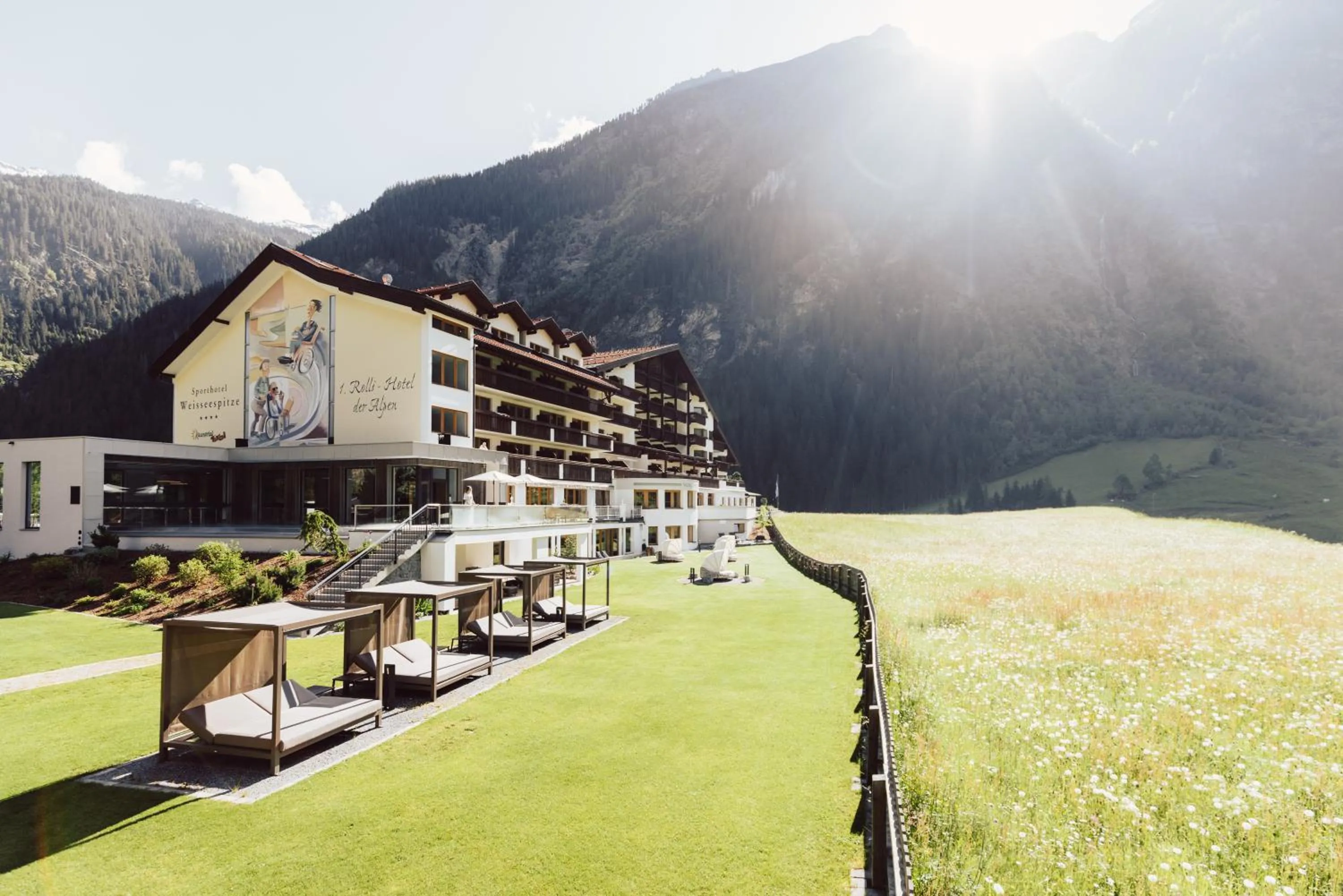 Property building in Hotel Weisseespitze