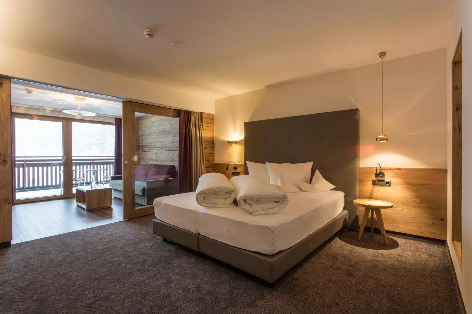 Decorative detail, Bed in Hotel Weisseespitze