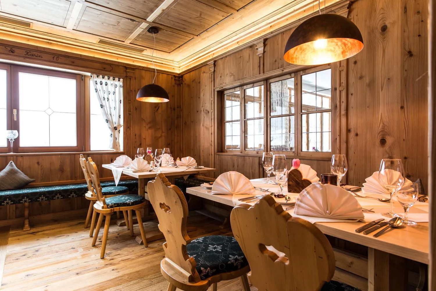 Restaurant/places to eat in Hotel Weisseespitze