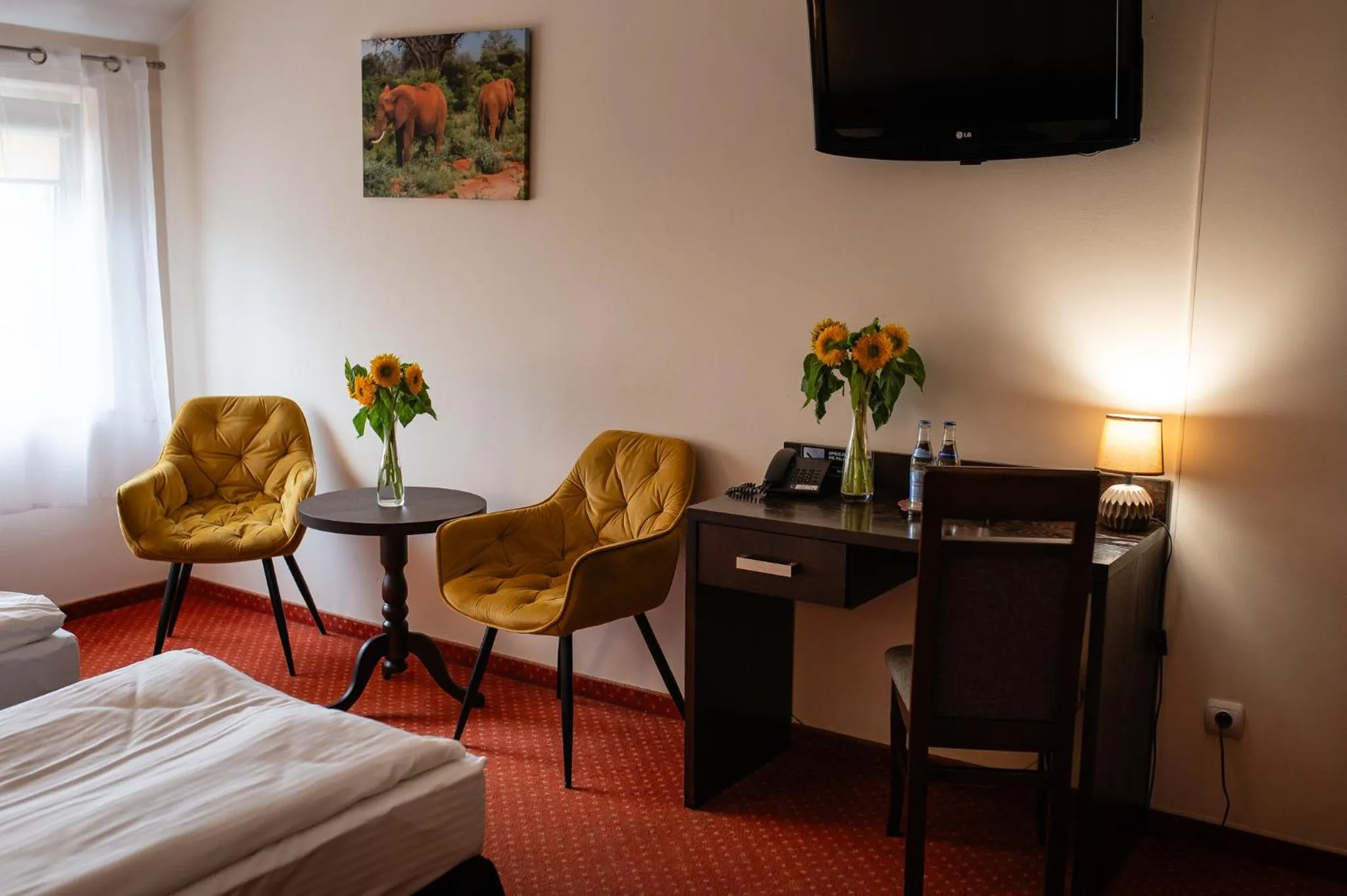 TV and multimedia, Bed in Hotel Alta