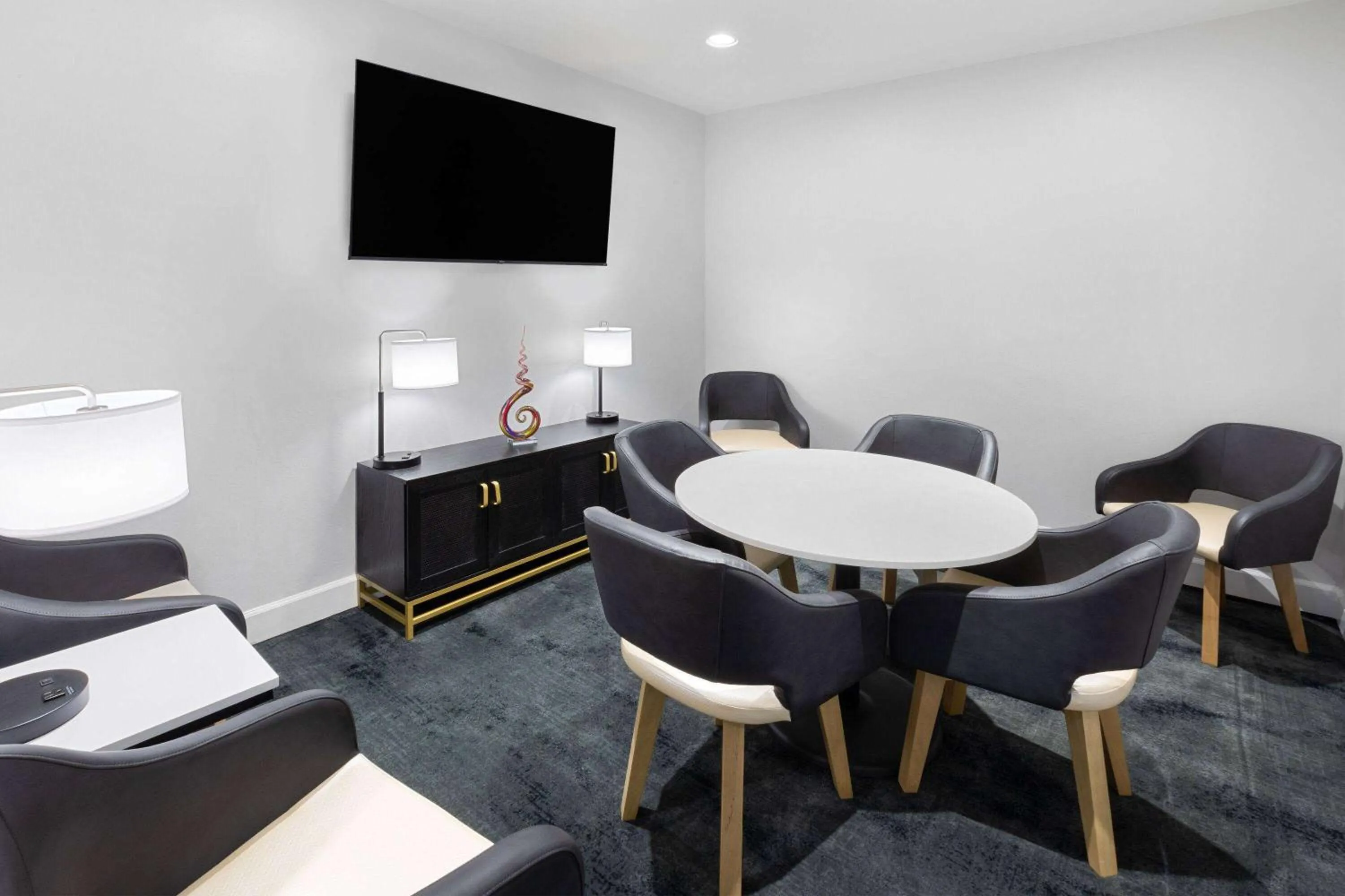 Meeting/conference room in La Quinta by Wyndham Austin - Cedar Park