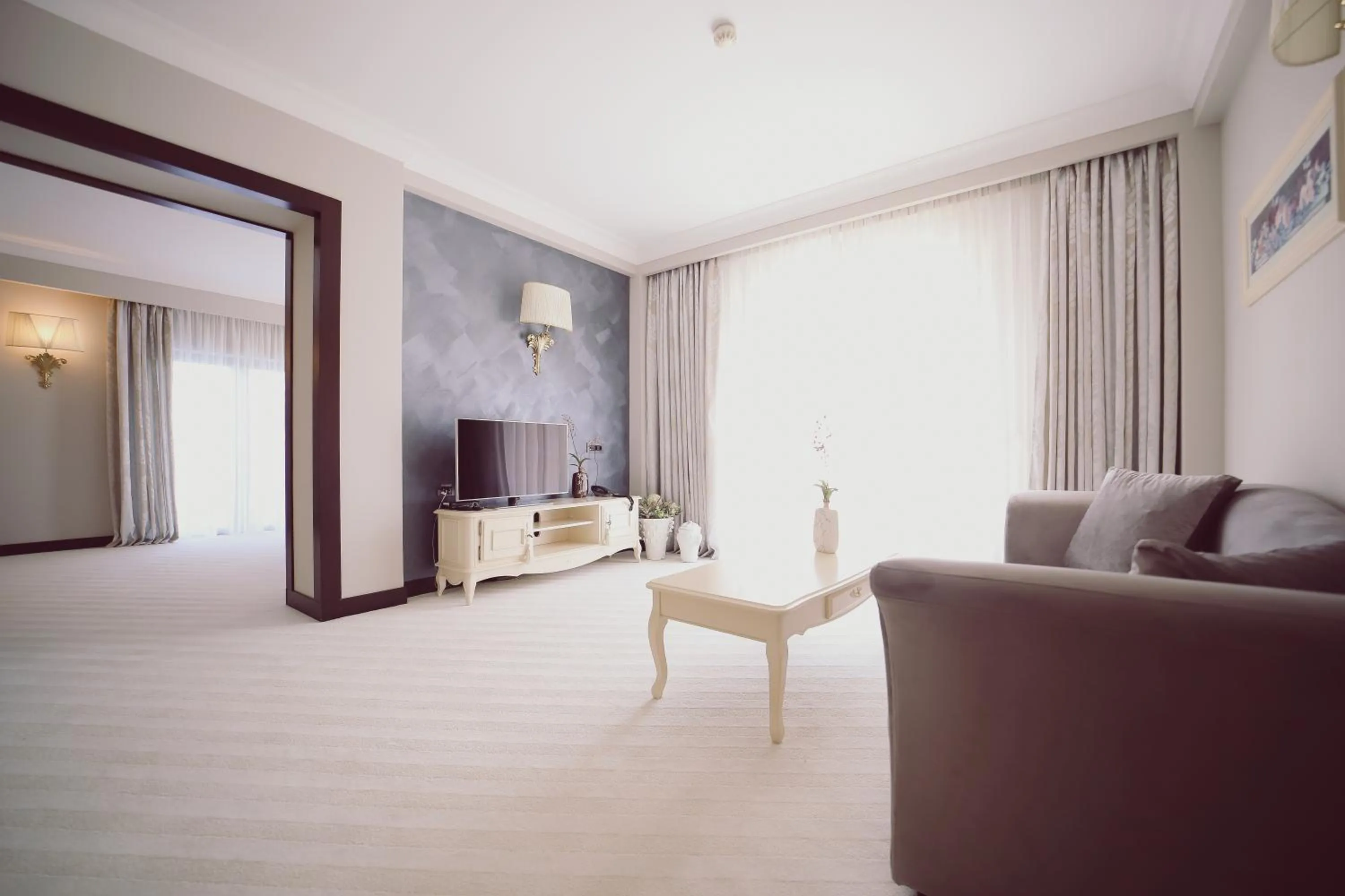 TV and multimedia in Hotel Helen