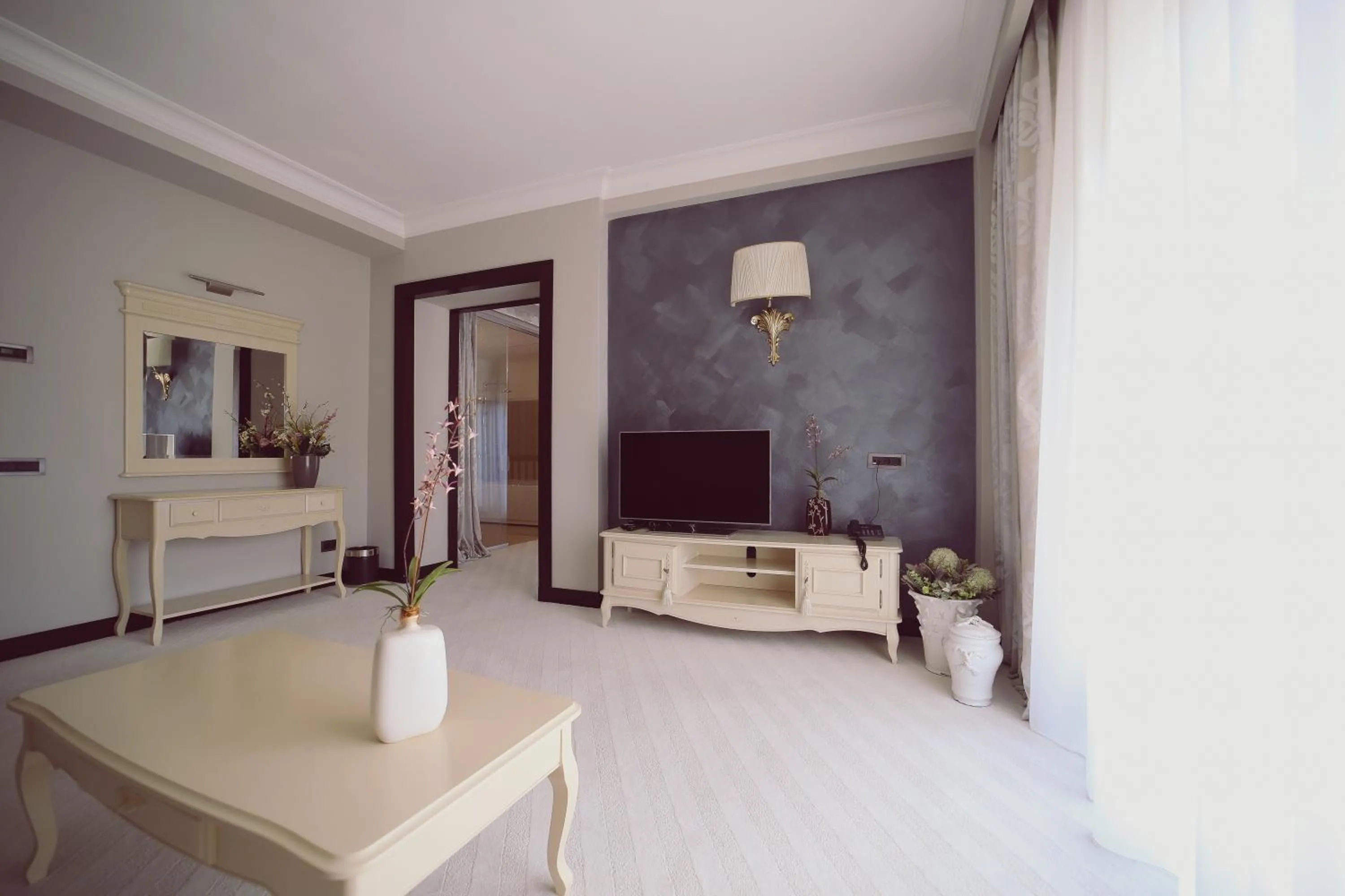 TV and multimedia in Hotel Helen