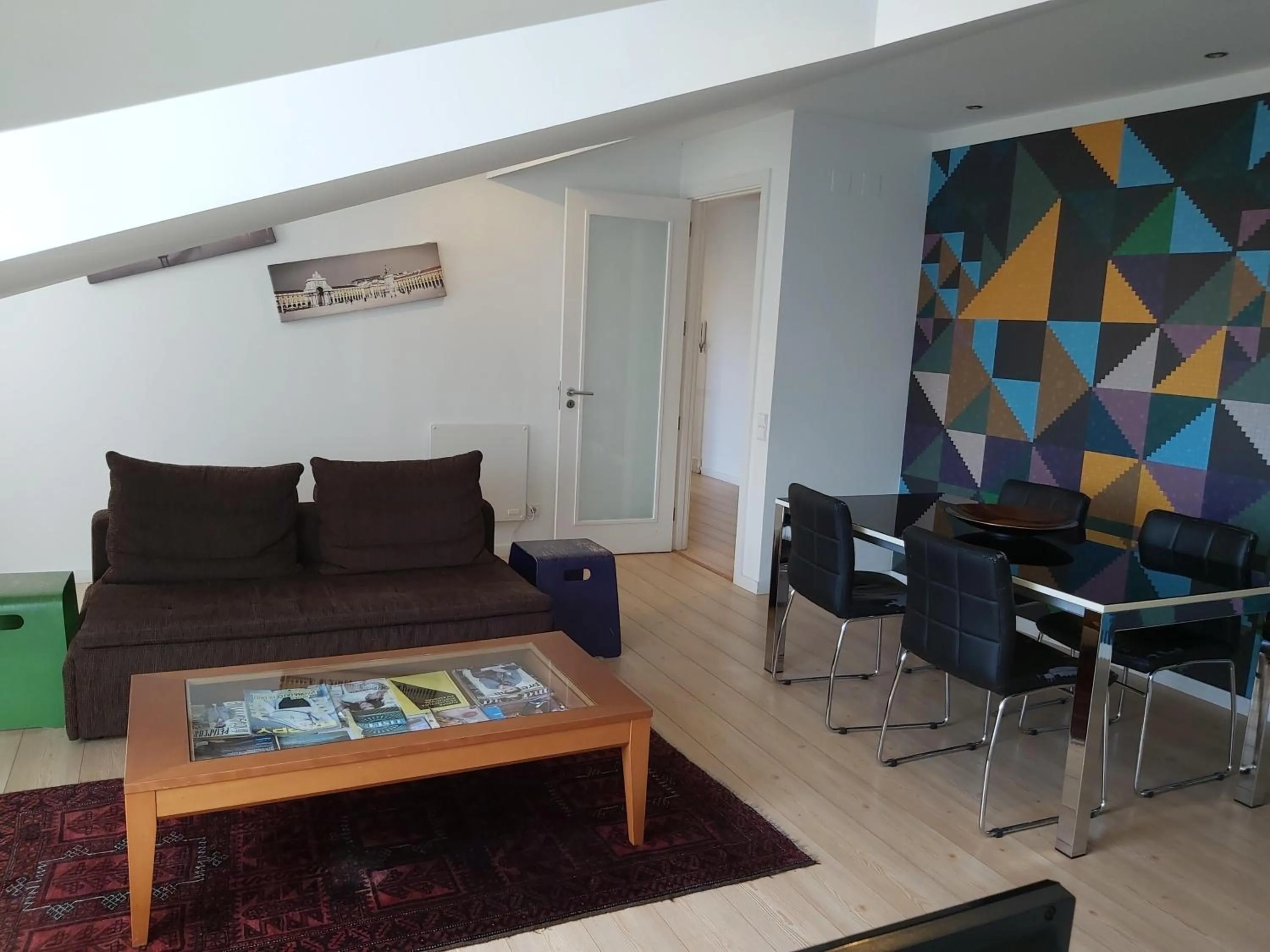 My Place - Lisbon Lounge Suites