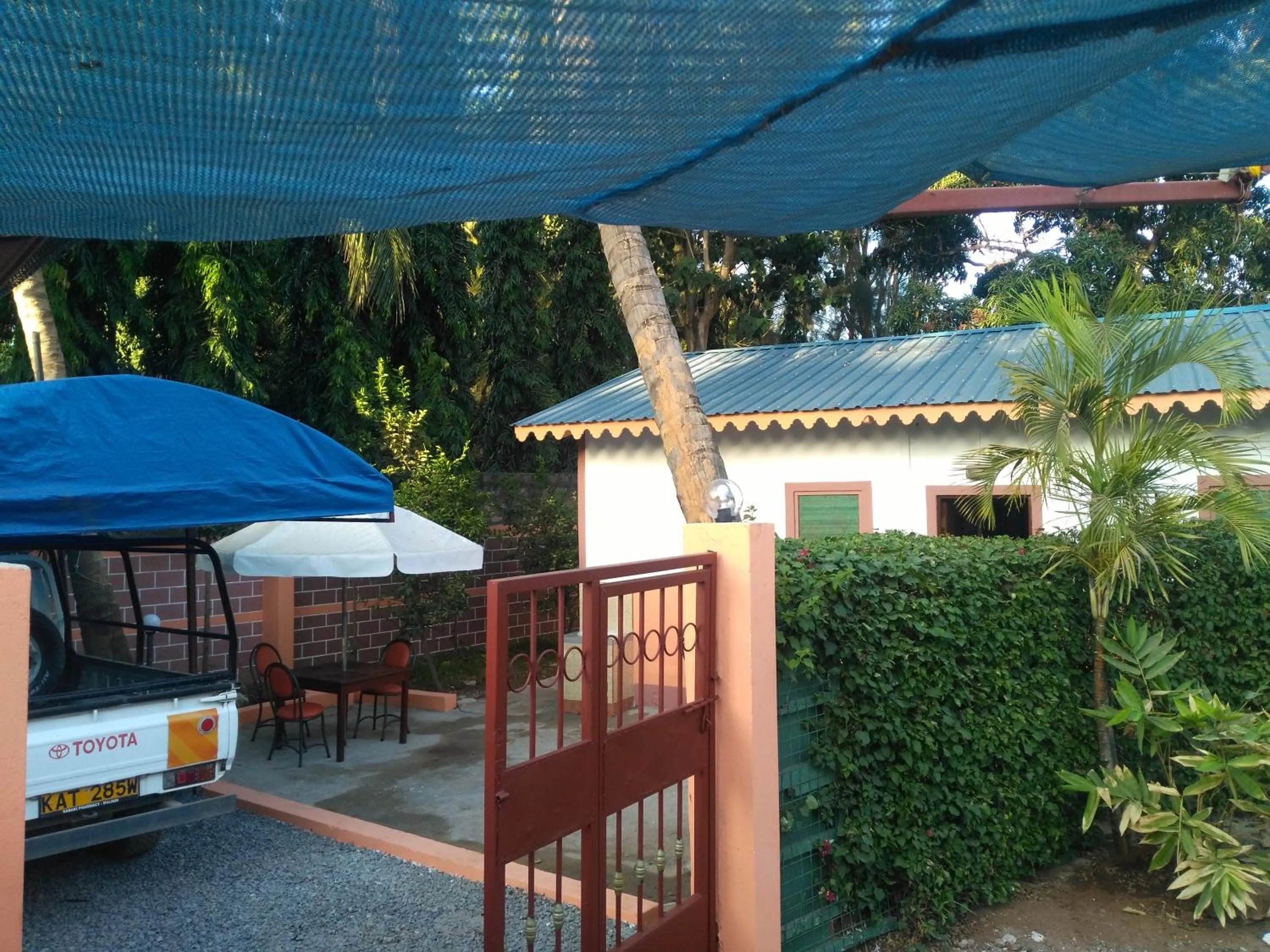 Patio in Premier Guest Residence Hotel