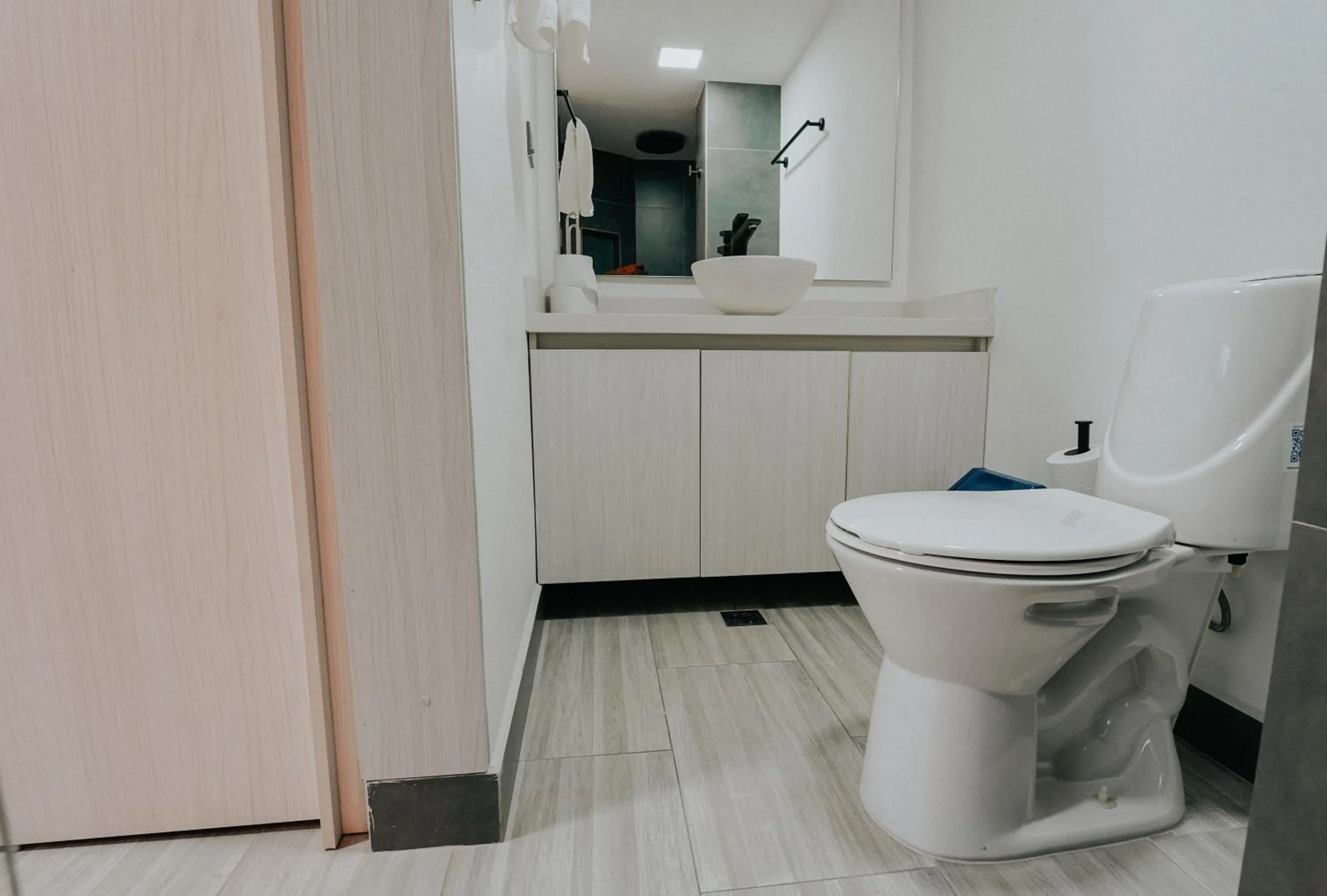 Toilet in Hotel Balcones del Estadio