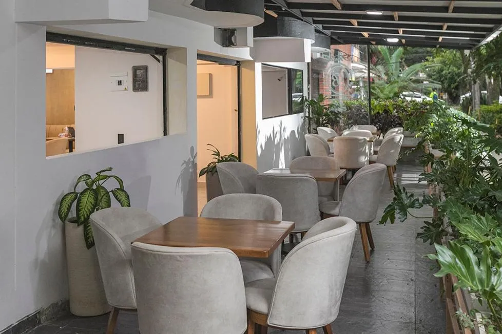 Restaurant/places to eat in Hotel Balcones del Estadio