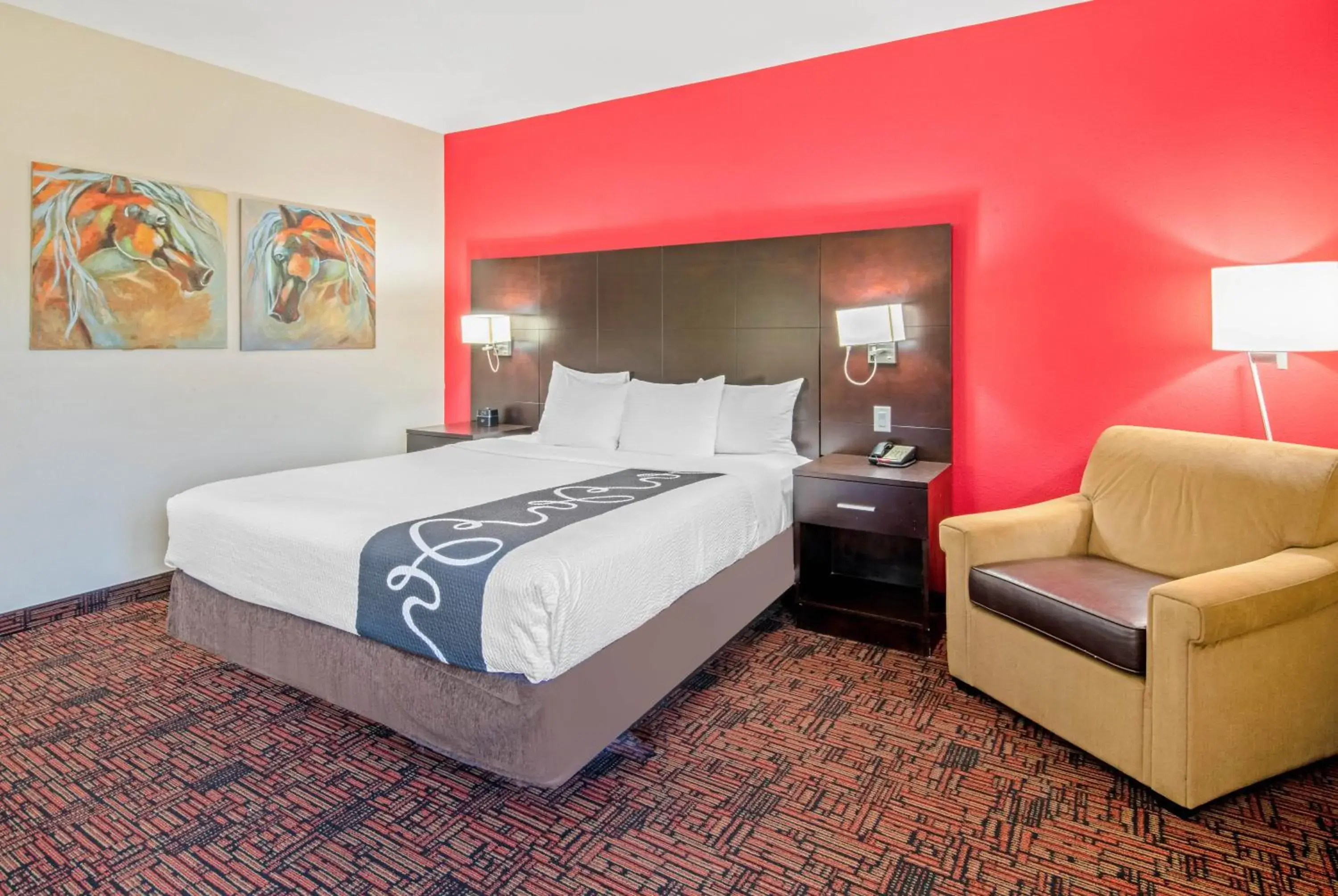 King Room with Mobility/Hearing Impaired Access - Non-Smoking in La Quinta by Wyndham Elk City King Room with Mobility/Hearing Impaired Access - Non-Smoking in La Quinta by Wyndham Elk City