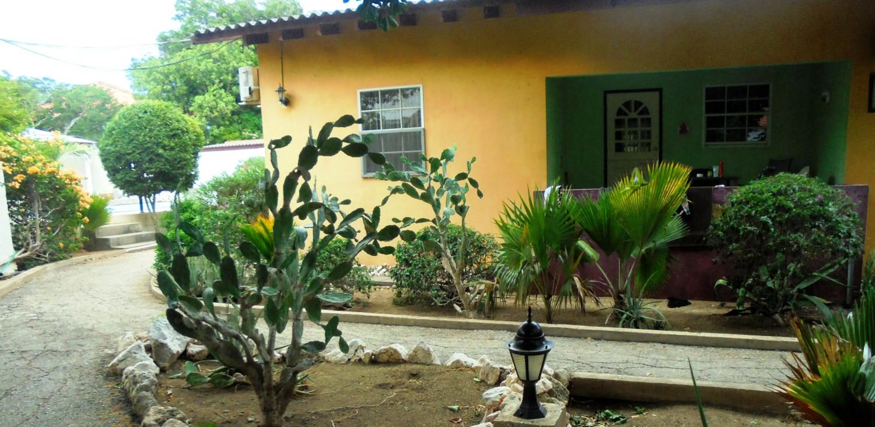 Property building in Happy Turtle Apartments