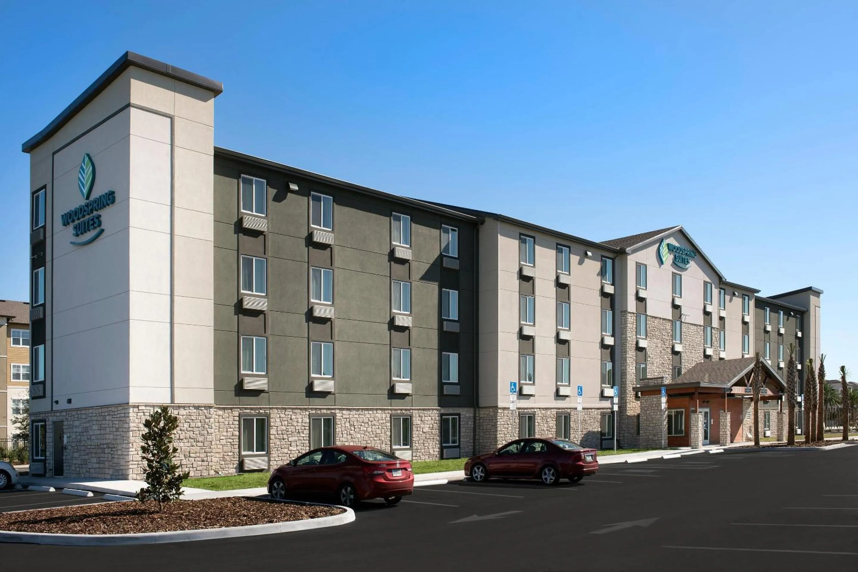 Property building in Woodspring Suites Orlando International Drive