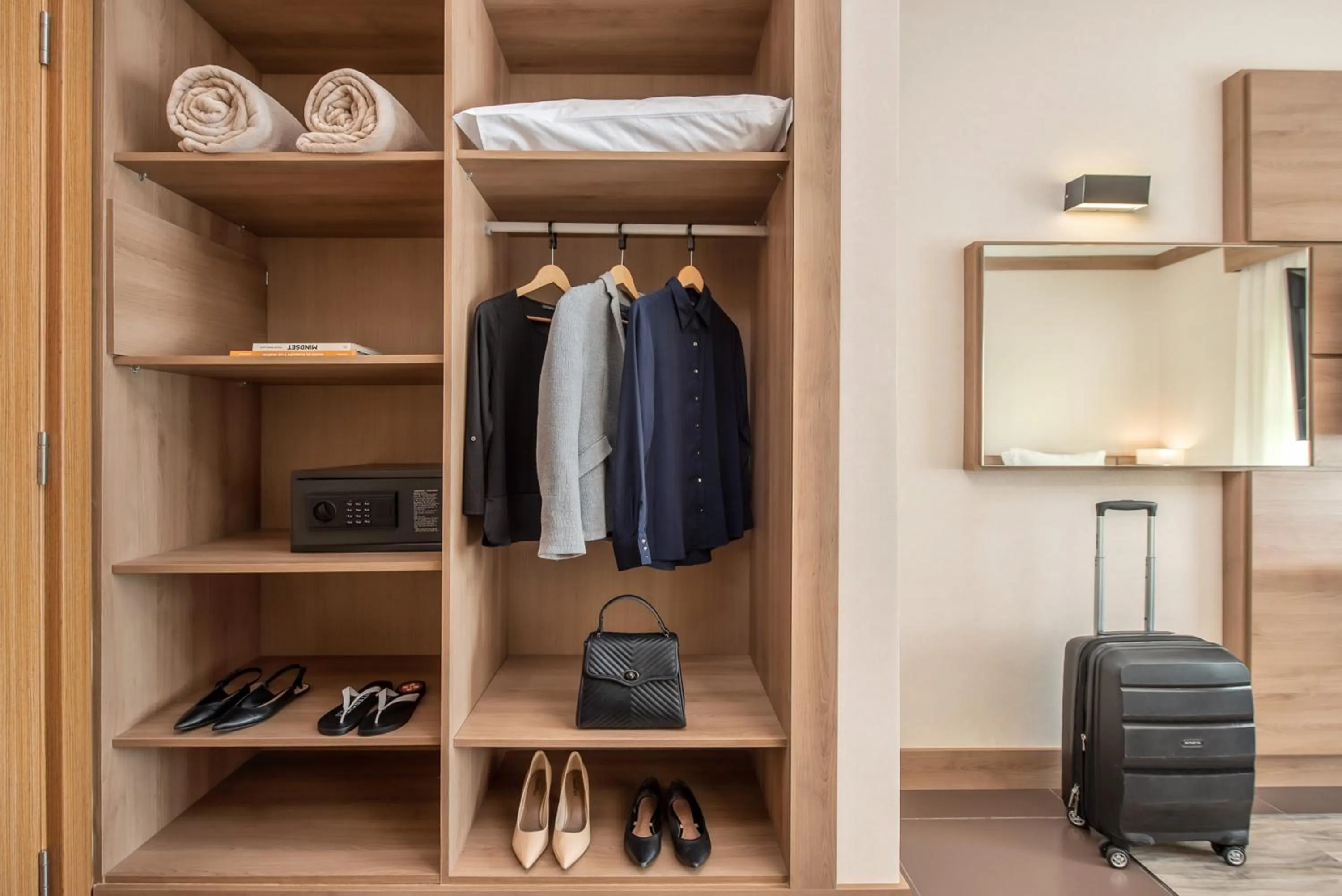 wardrobe in Intercity Itupeva