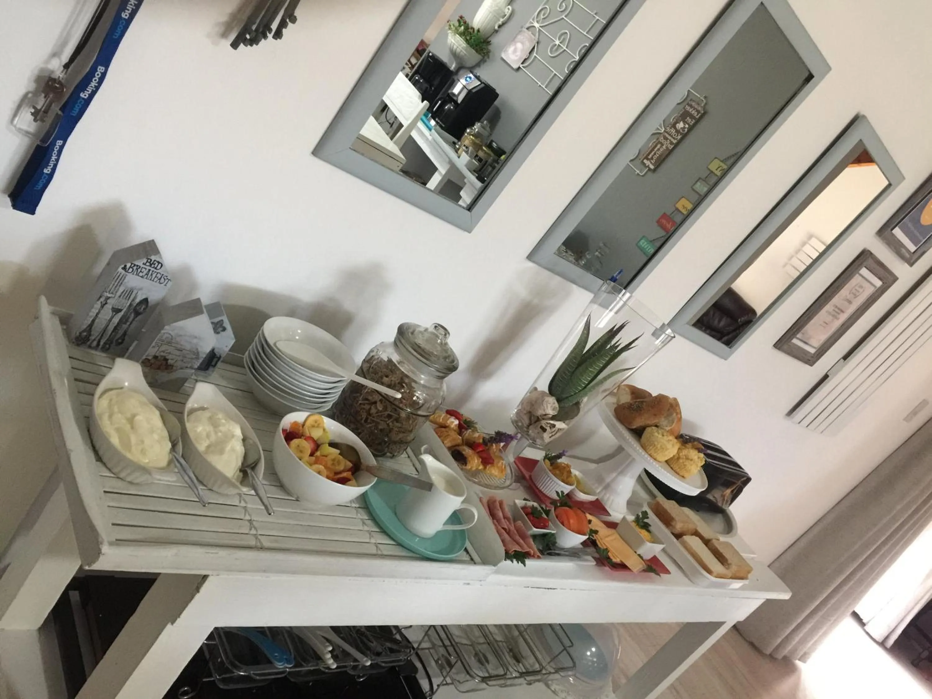 Food and drinks in 57 On Wellington Accommodation