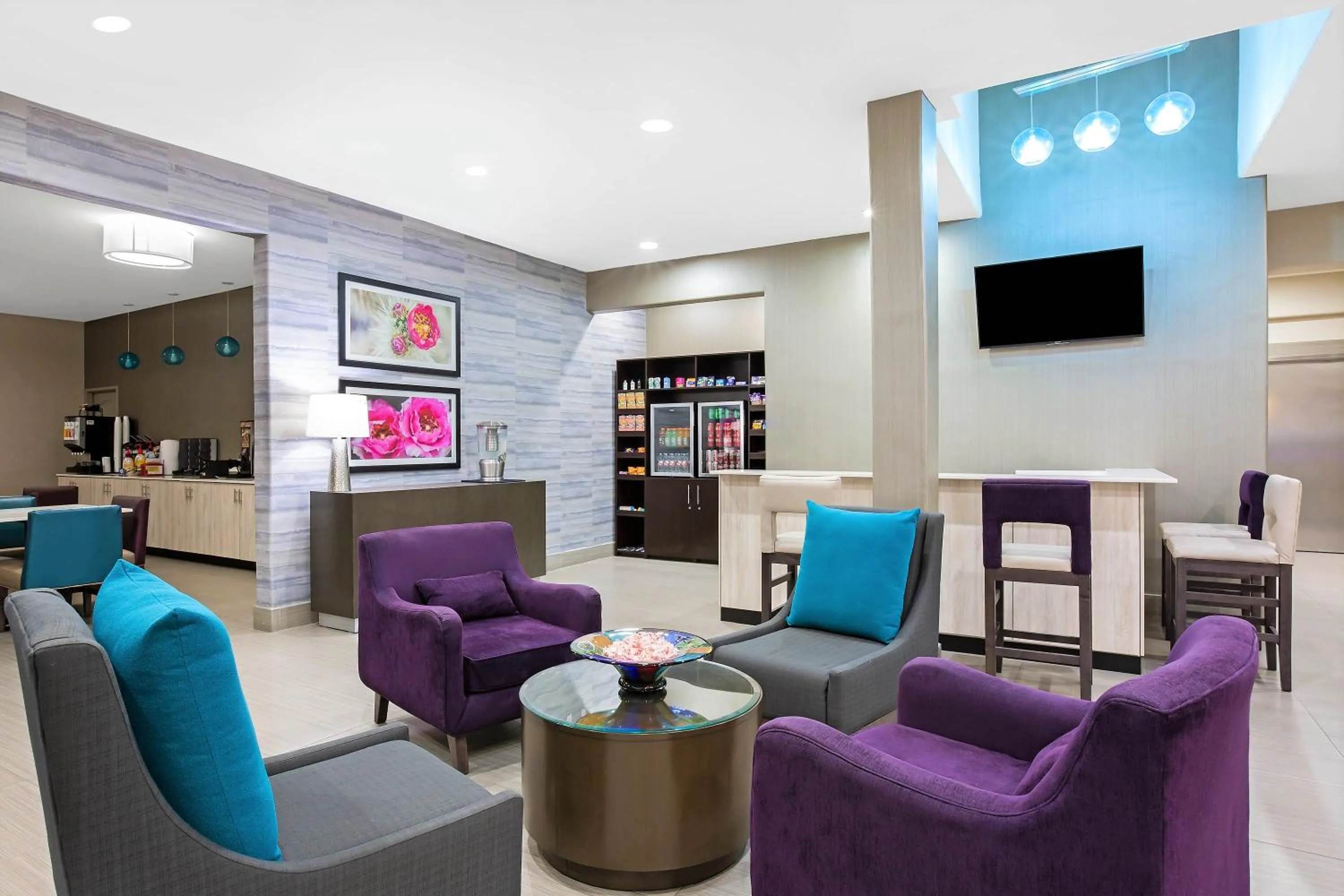 Communal lounge/ TV room in La Quinta by Wyndham Pharr North McAllen